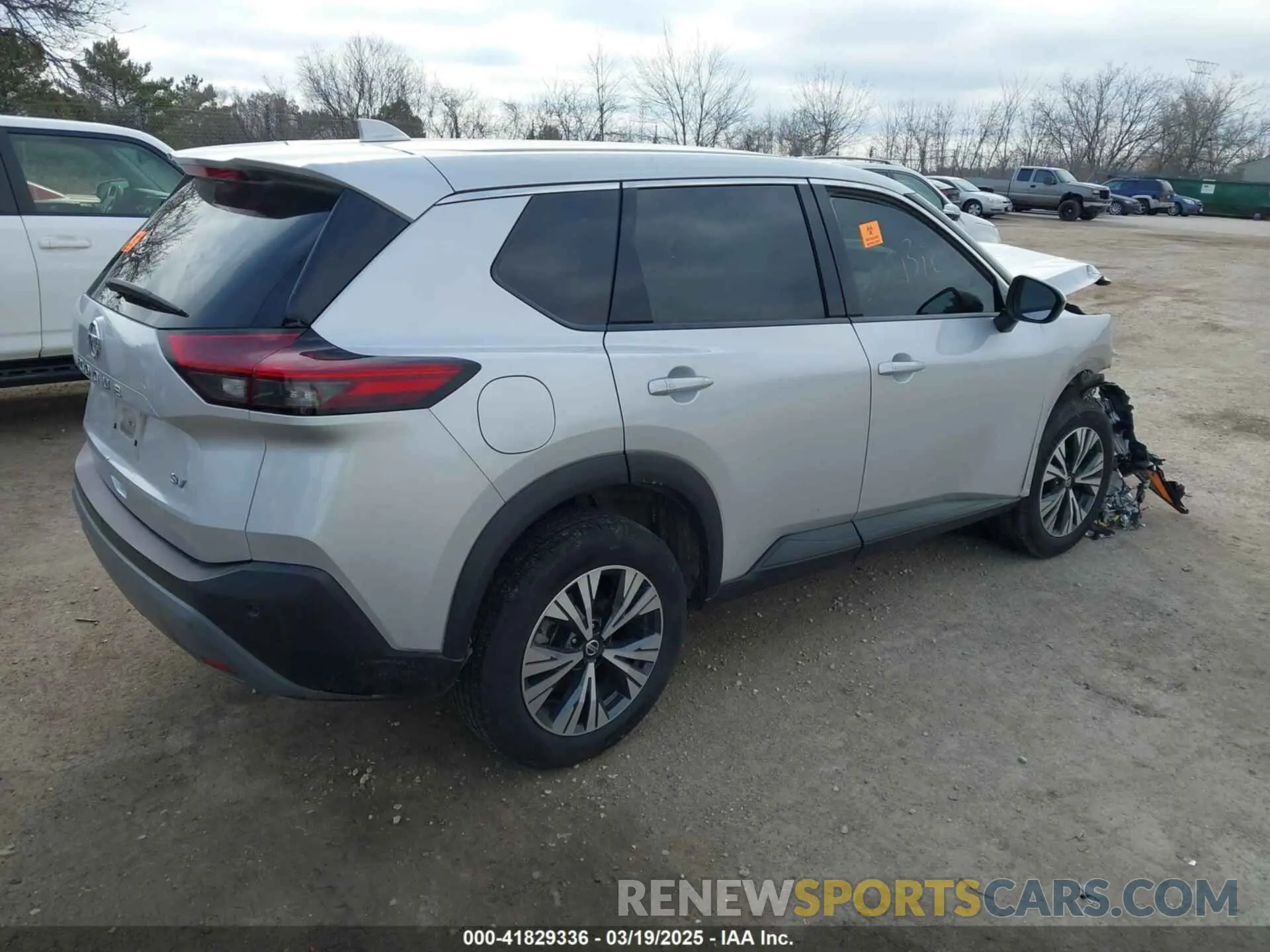 4 fotografías del automóvil dañado 5N1AT3BA3MC765707 NISSAN ROGUE 2021