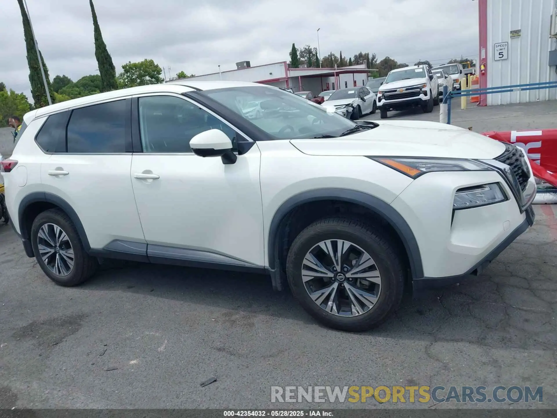 14 fotografías del automóvil dañado 5N1AT3BA3MC777081 NISSAN ROGUE 2021