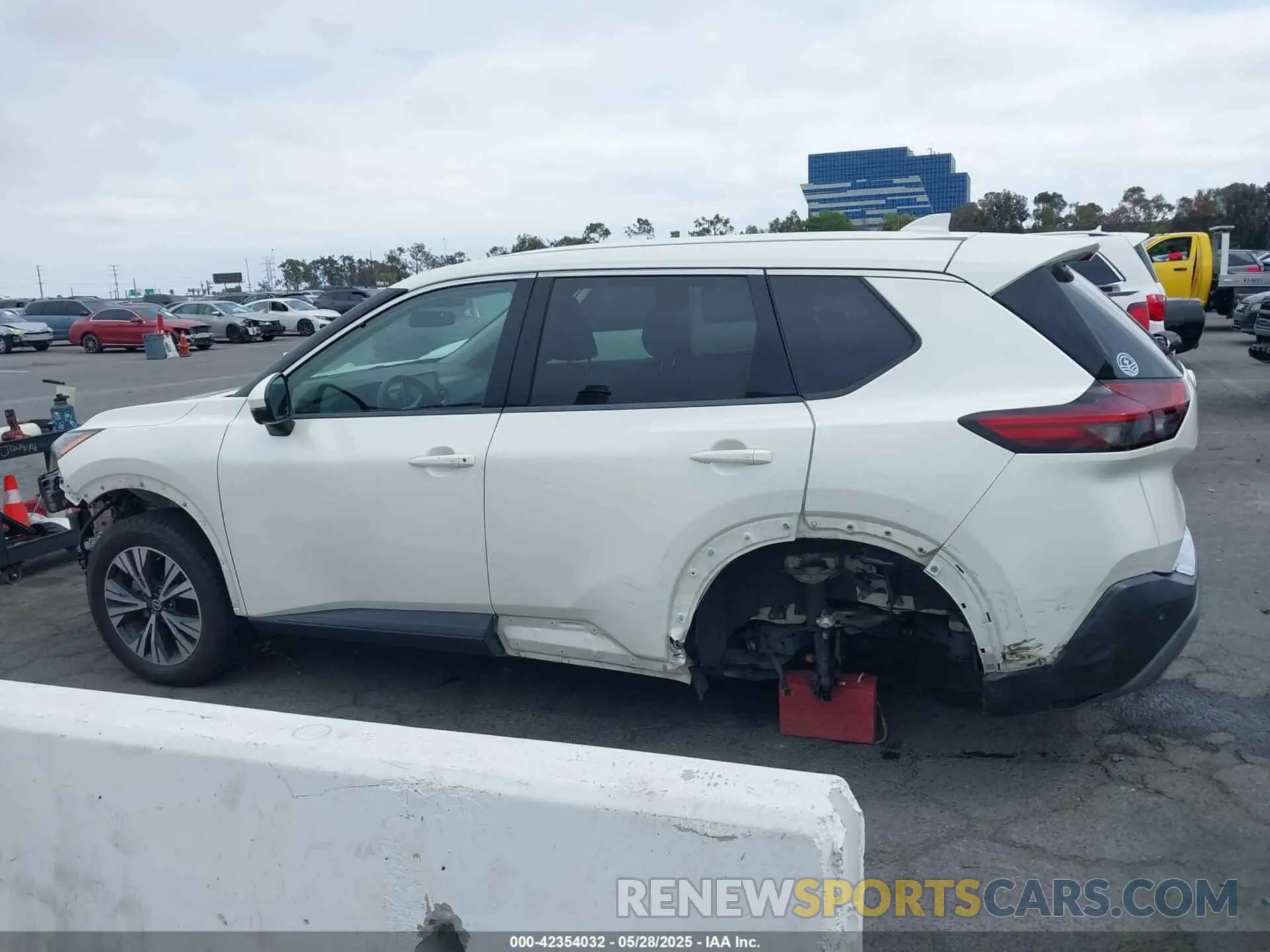 15 fotografías del automóvil dañado 5N1AT3BA3MC777081 NISSAN ROGUE 2021