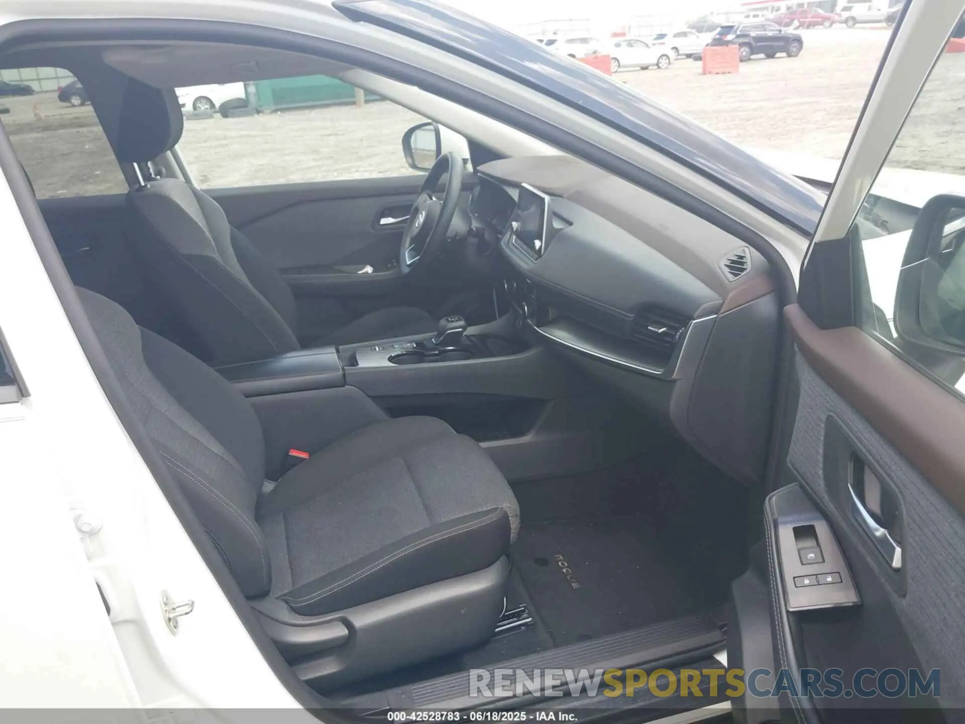 5 fotografías del automóvil dañado 5N1AT3BA4MC695263 NISSAN ROGUE 2021