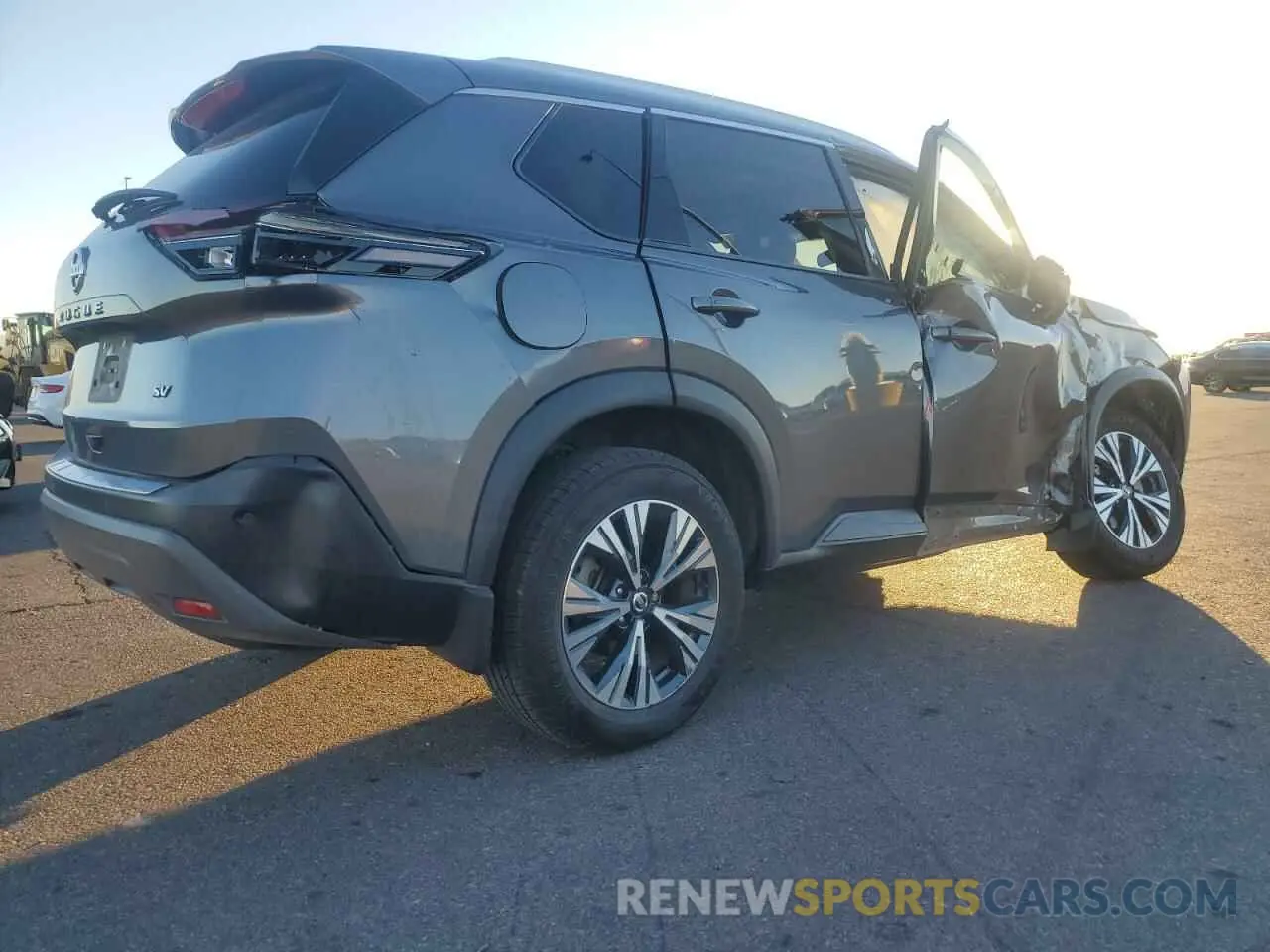 3 fotografías del automóvil dañado 5N1AT3BA5MC779382 NISSAN ROGUE 2021