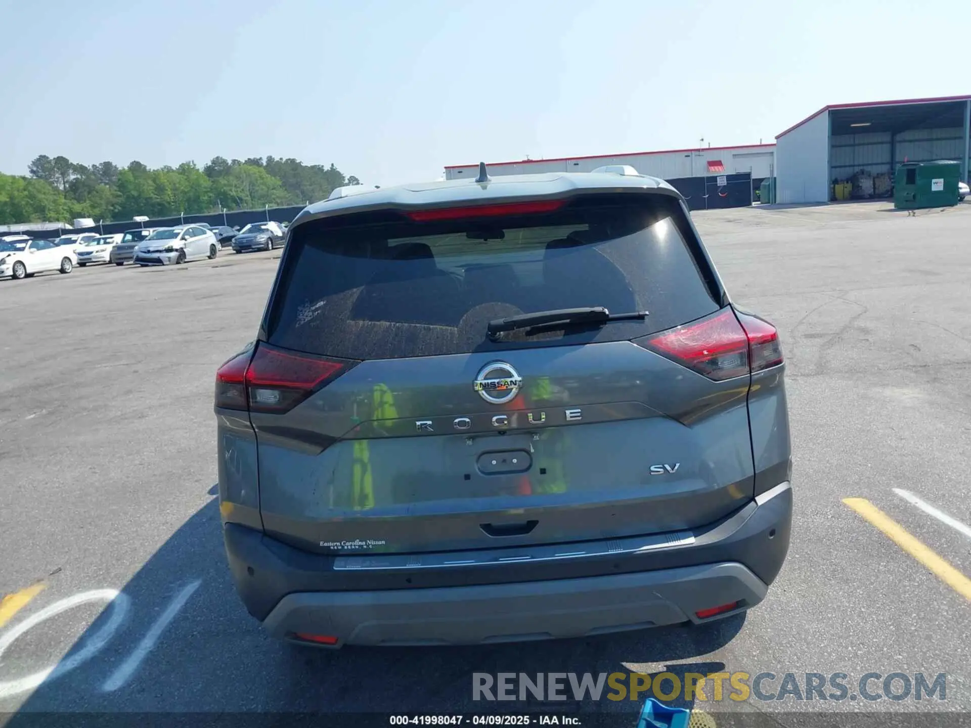 16 fotografías del automóvil dañado 5N1AT3BA8MC722285 NISSAN ROGUE 2021