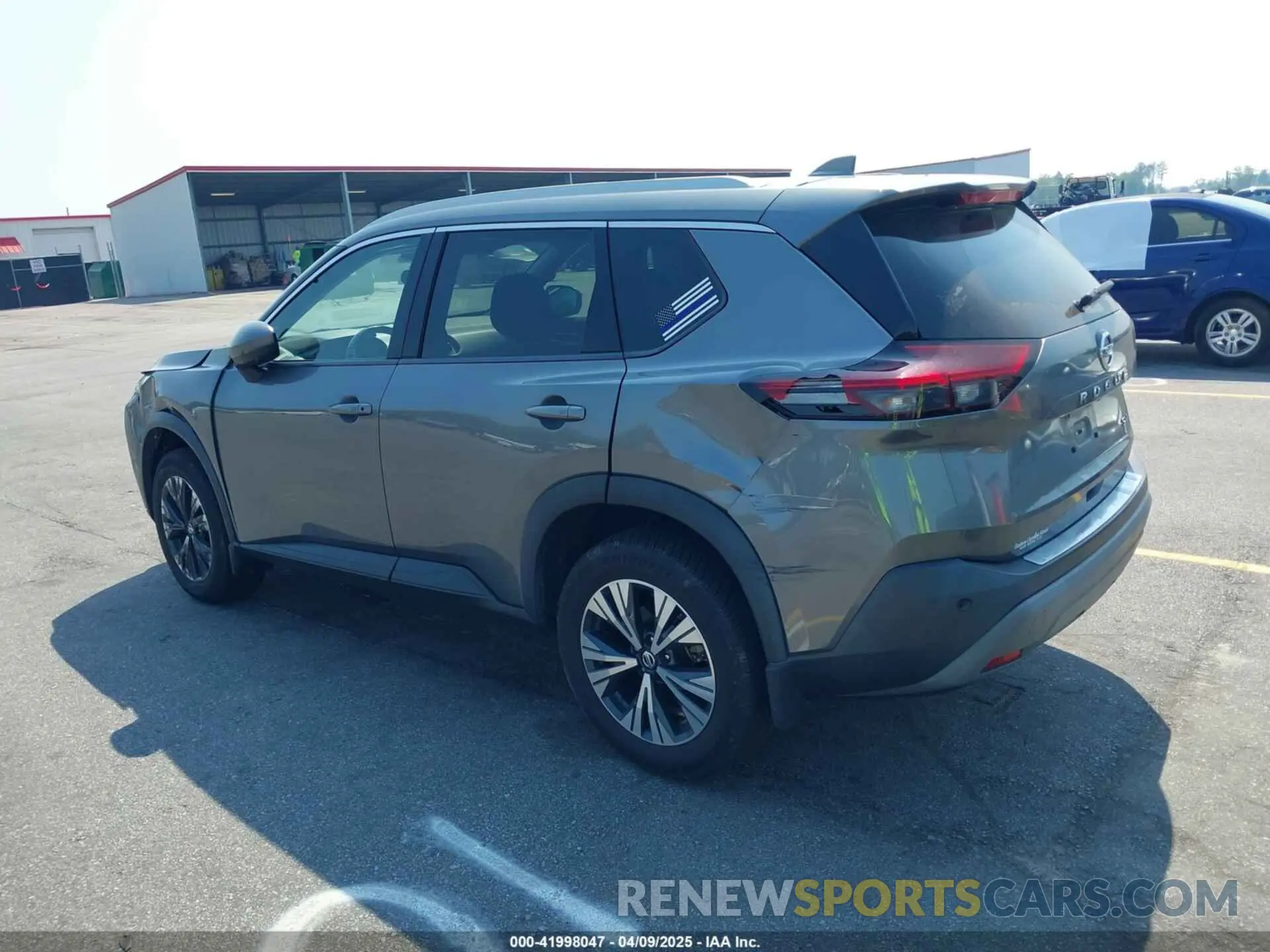 3 fotografías del automóvil dañado 5N1AT3BA8MC722285 NISSAN ROGUE 2021
