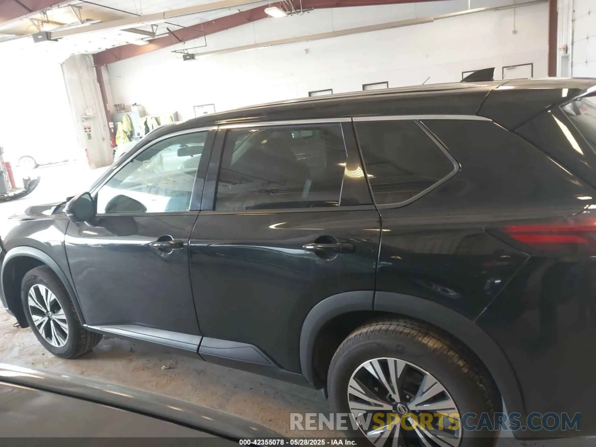 14 fotografías del automóvil dañado 5N1AT3BBXMC792444 NISSAN ROGUE 2021