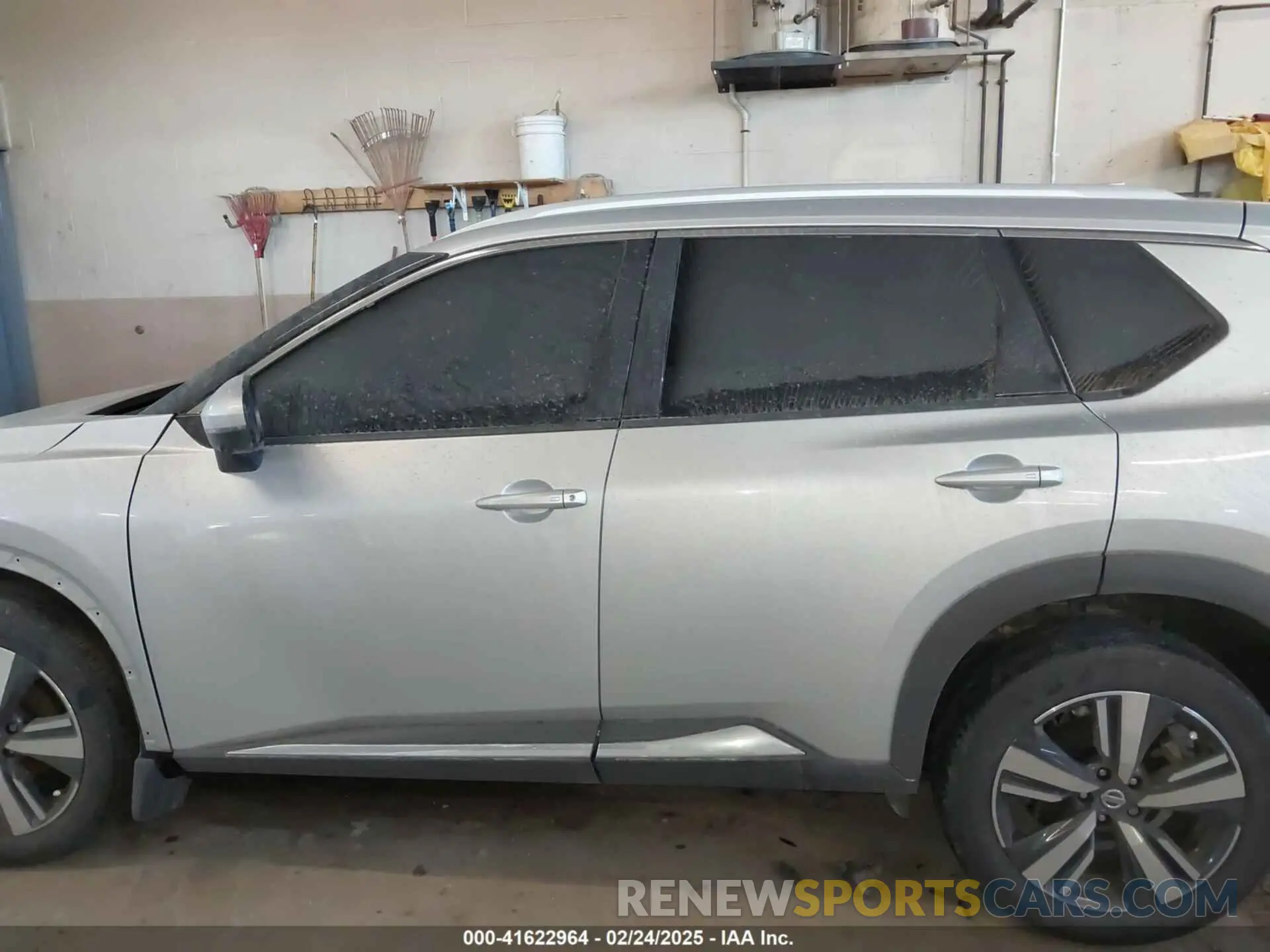 15 fotografías del automóvil dañado 5N1AT3CB0MC725429 NISSAN ROGUE 2021