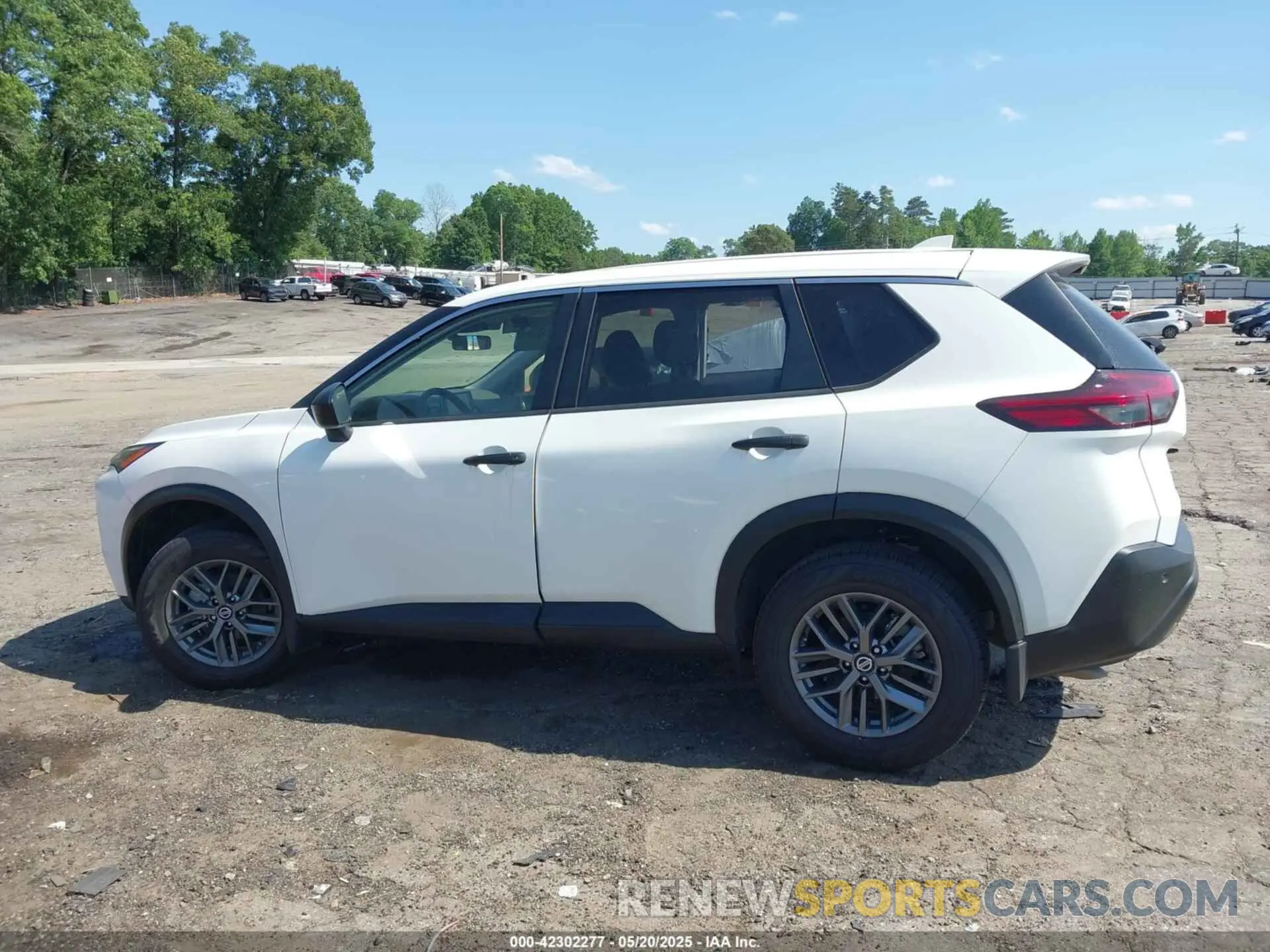 14 fotografías del automóvil dañado JN8AT3AA1MW005641 NISSAN ROGUE 2021