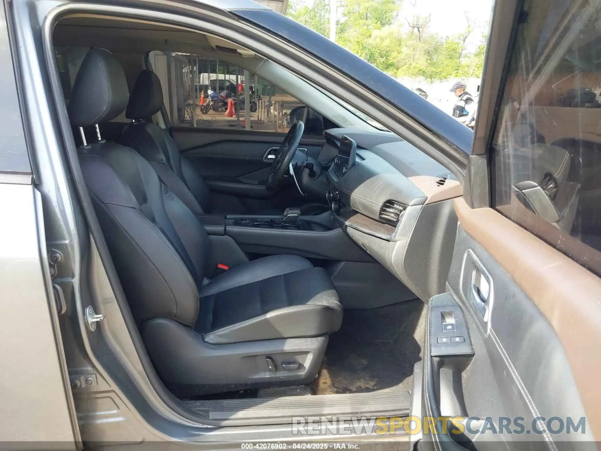 5 fotografías del automóvil dañado JN8AT3CB6MW239652 NISSAN ROGUE 2021
