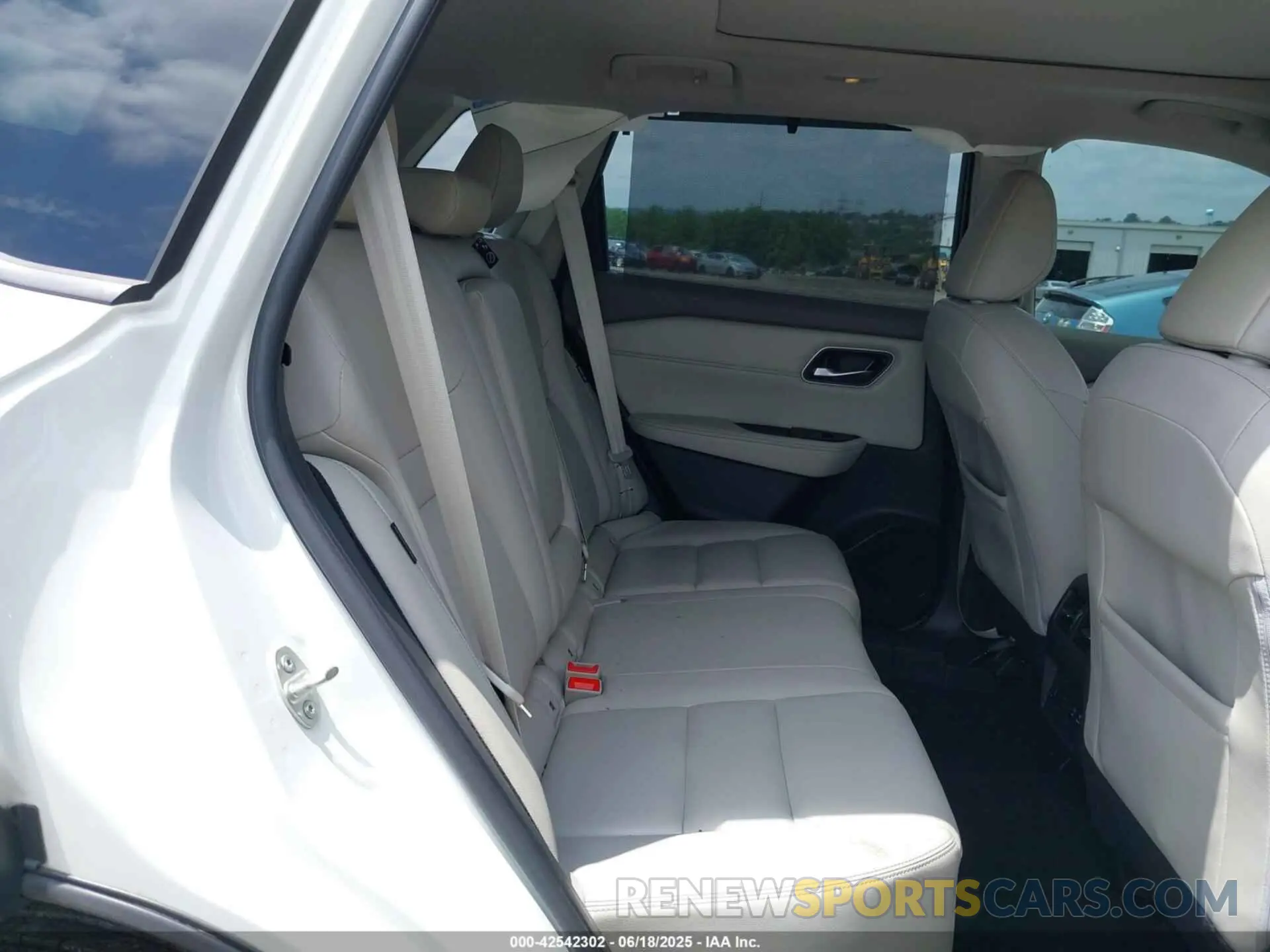 8 fotografías del automóvil dañado JN8AT3CB8MW214588 NISSAN ROGUE 2021