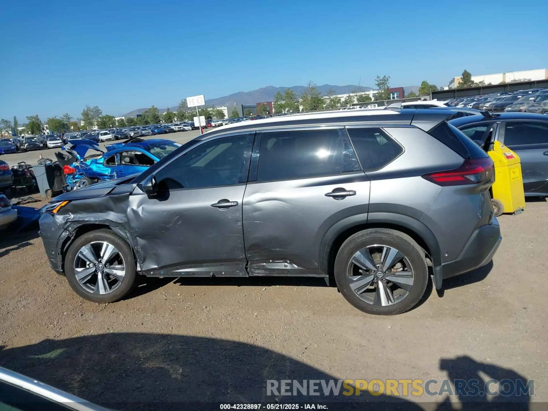 15 fotografías del automóvil dañado JN8AT3DC3MW100506 NISSAN ROGUE 2021