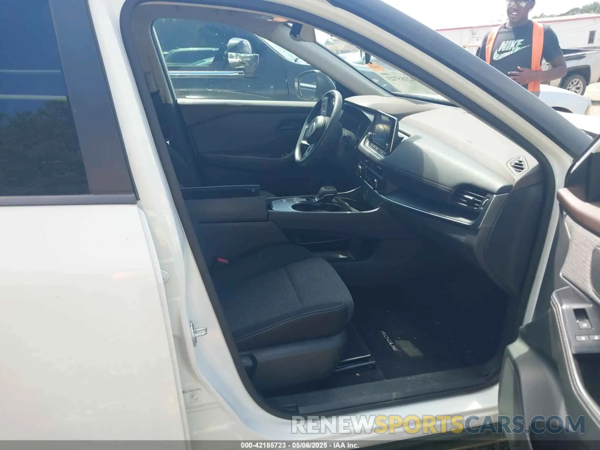 5 fotografías del automóvil dañado 5N1BT3AA7NC706554 NISSAN ROGUE 2022