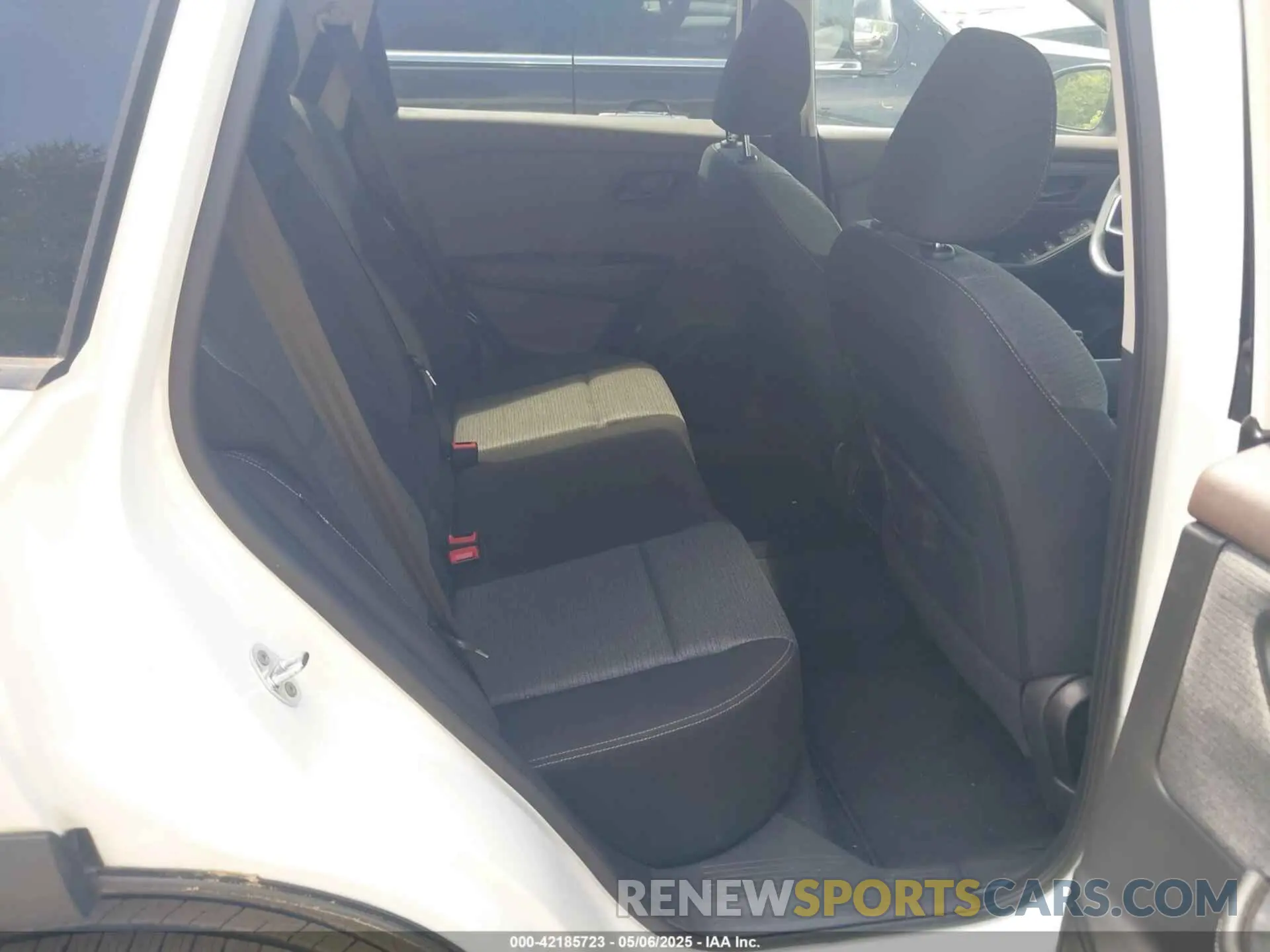 8 fotografías del automóvil dañado 5N1BT3AA7NC706554 NISSAN ROGUE 2022