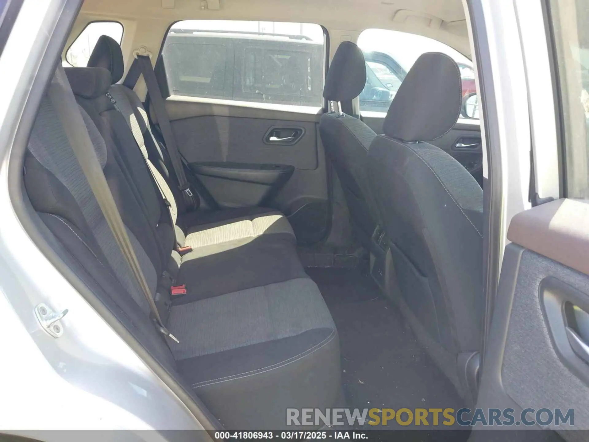 8 fotografías del automóvil dañado 5N1BT3BA0NC686517 NISSAN ROGUE 2022
