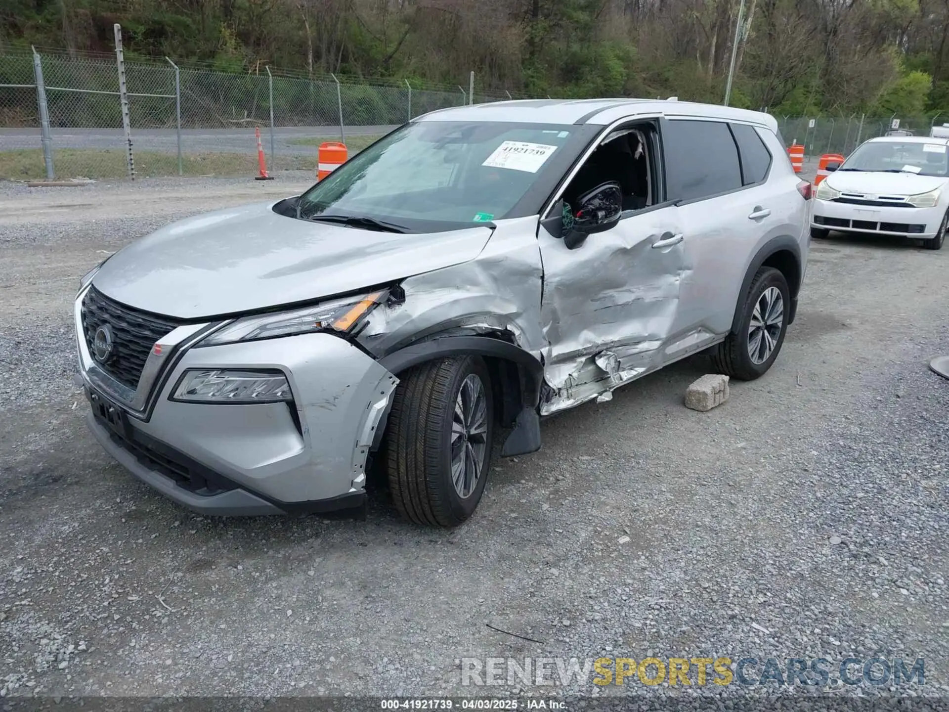 2 fotografías del automóvil dañado 5N1BT3BA2NC681562 NISSAN ROGUE 2022