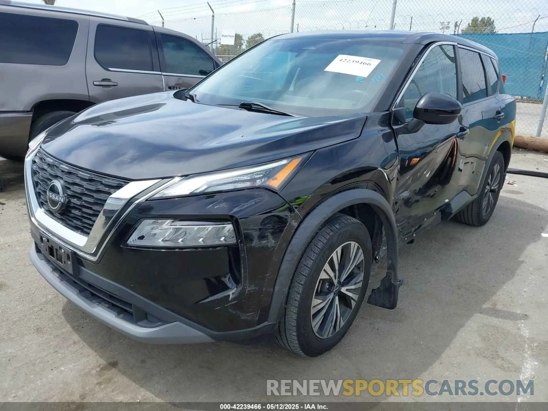 2 fotografías del automóvil dañado 5N1BT3BA3NC690514 NISSAN ROGUE 2022