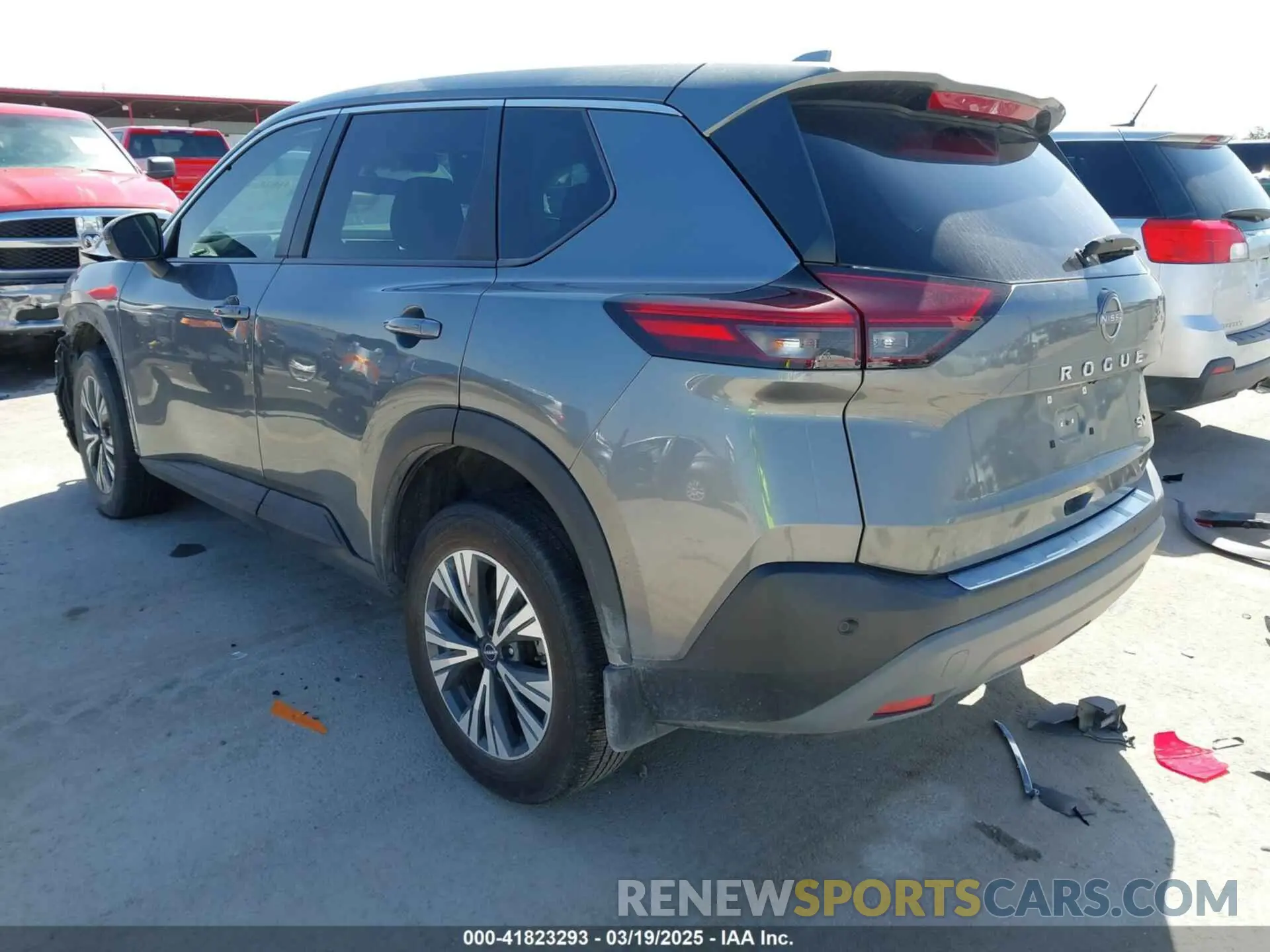 3 fotografías del automóvil dañado 5N1BT3BA4NC717459 NISSAN ROGUE 2022