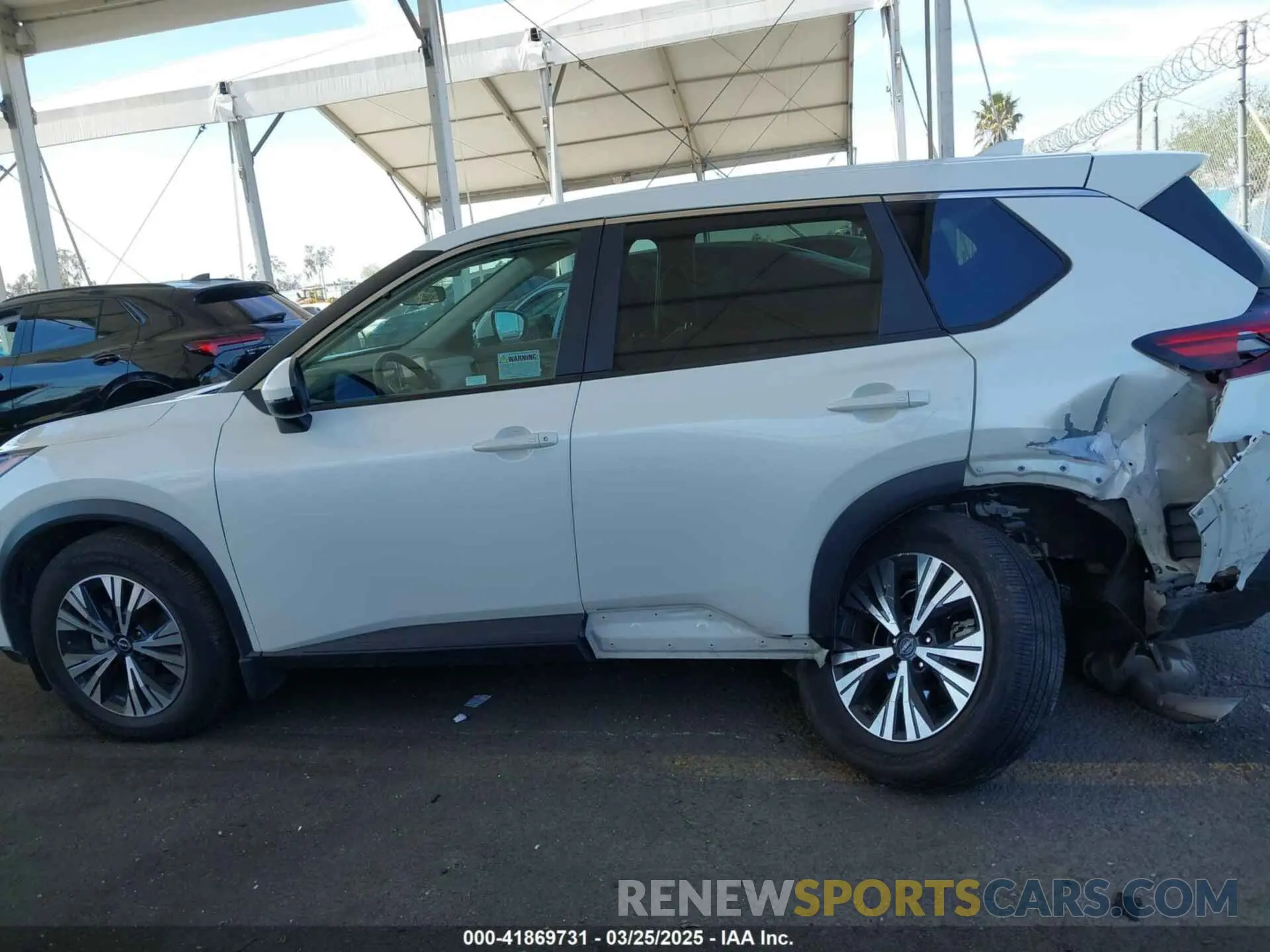 14 fotografías del automóvil dañado 5N1BT3BA9NC729669 NISSAN ROGUE 2022