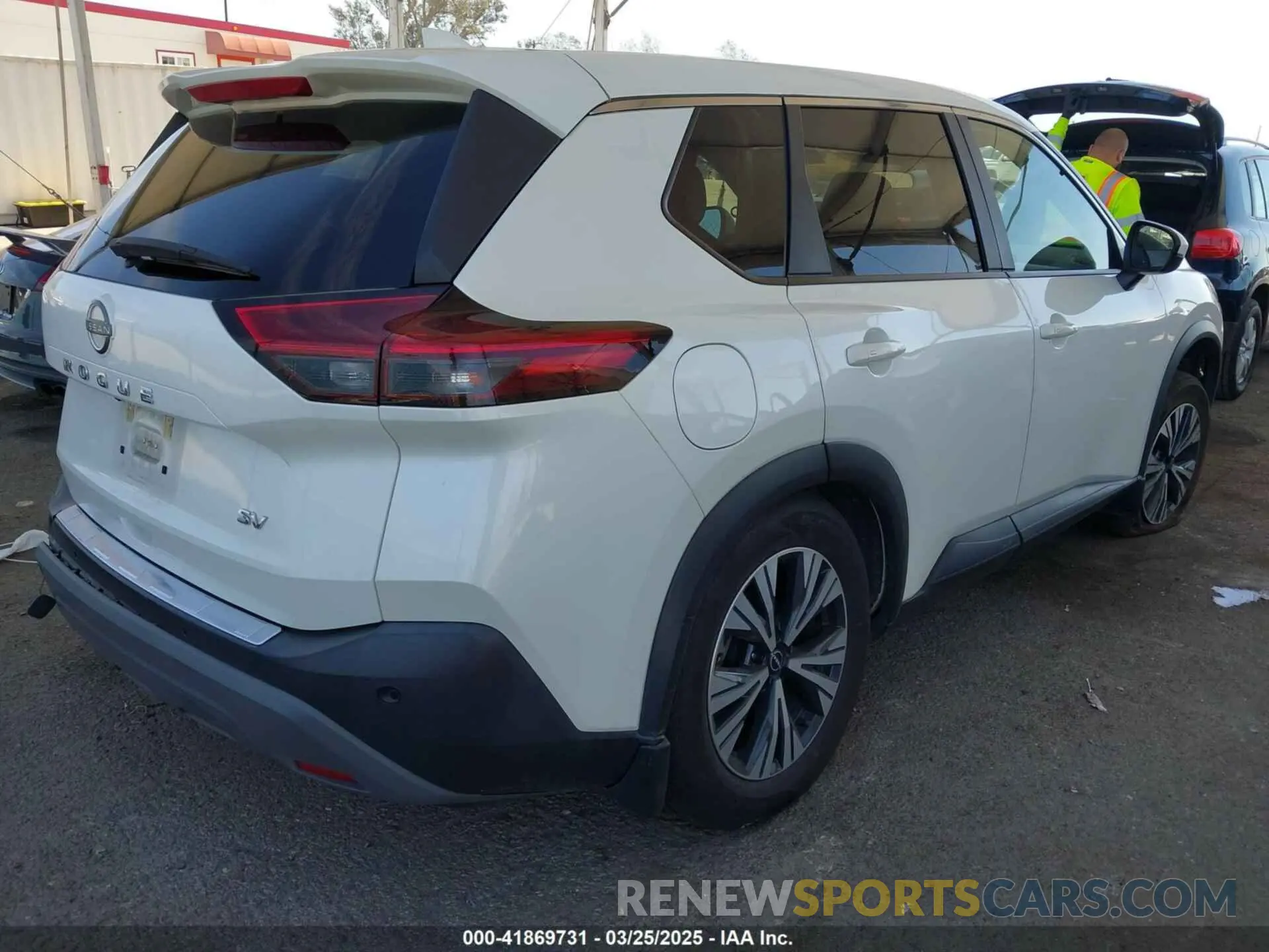 4 fotografías del automóvil dañado 5N1BT3BA9NC729669 NISSAN ROGUE 2022