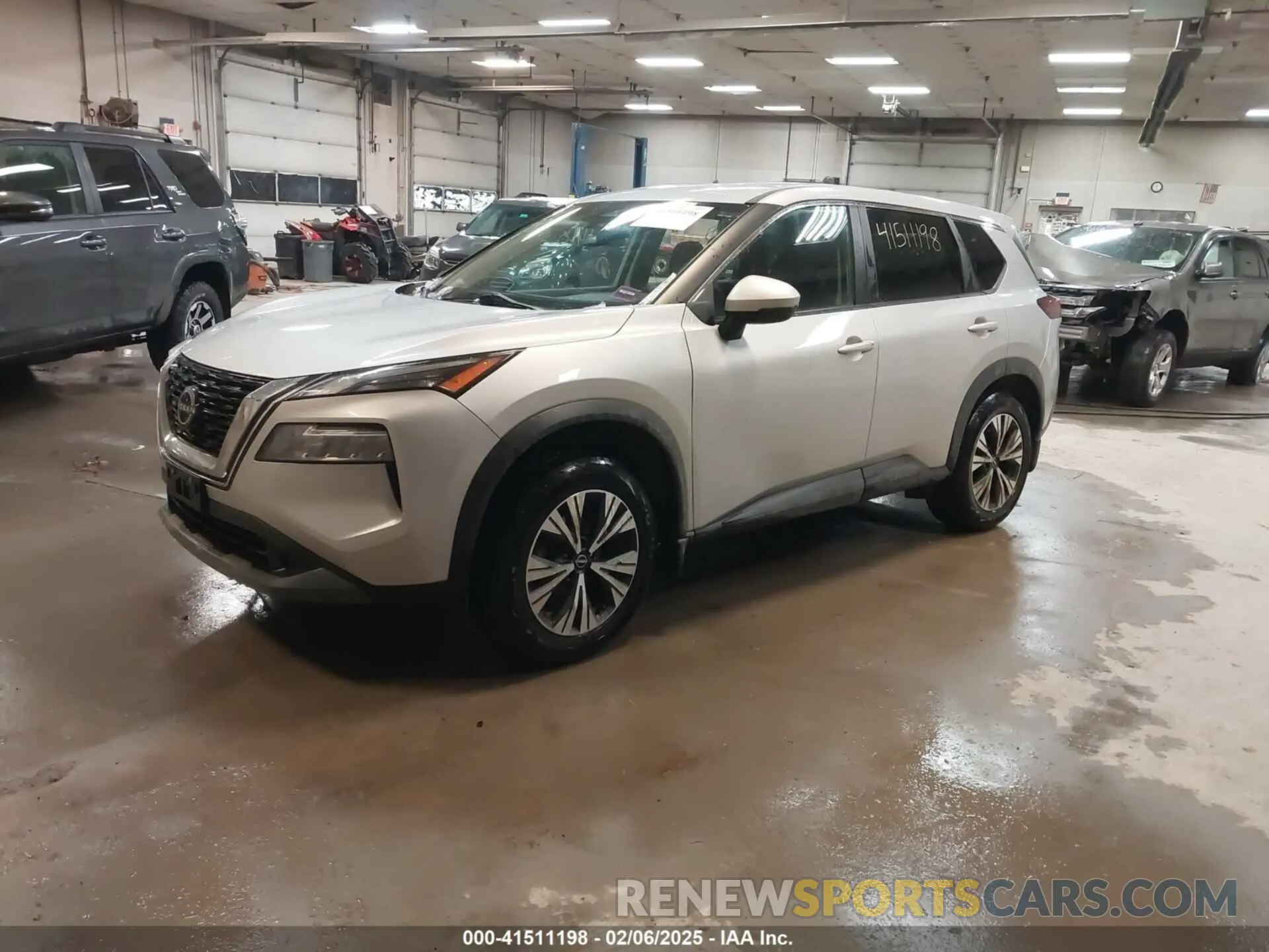 2 fotografías del automóvil dañado 5N1BT3BB2NC722538 NISSAN ROGUE 2022