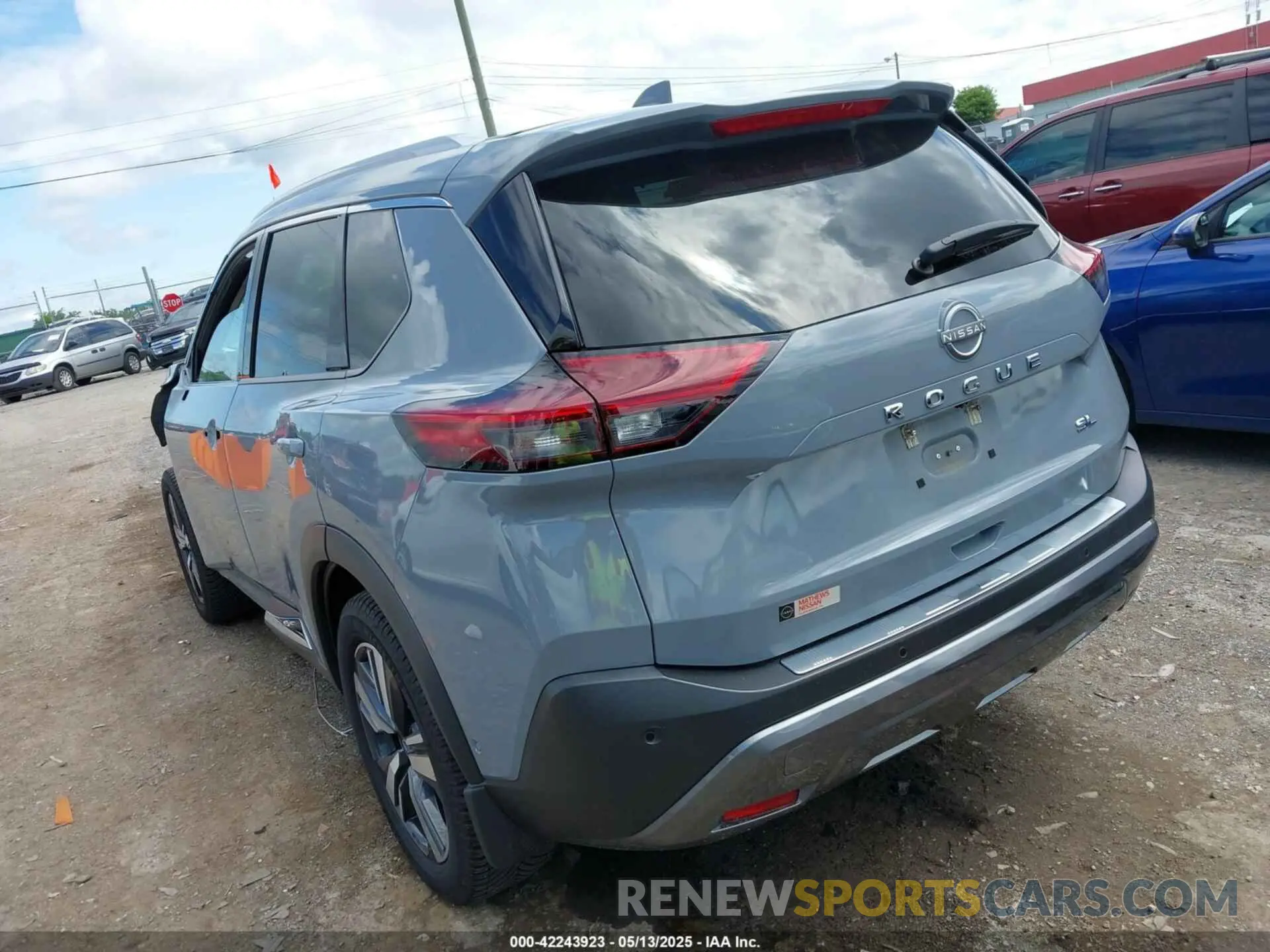3 fotografías del automóvil dañado 5N1BT3CA4NC708940 NISSAN ROGUE 2022