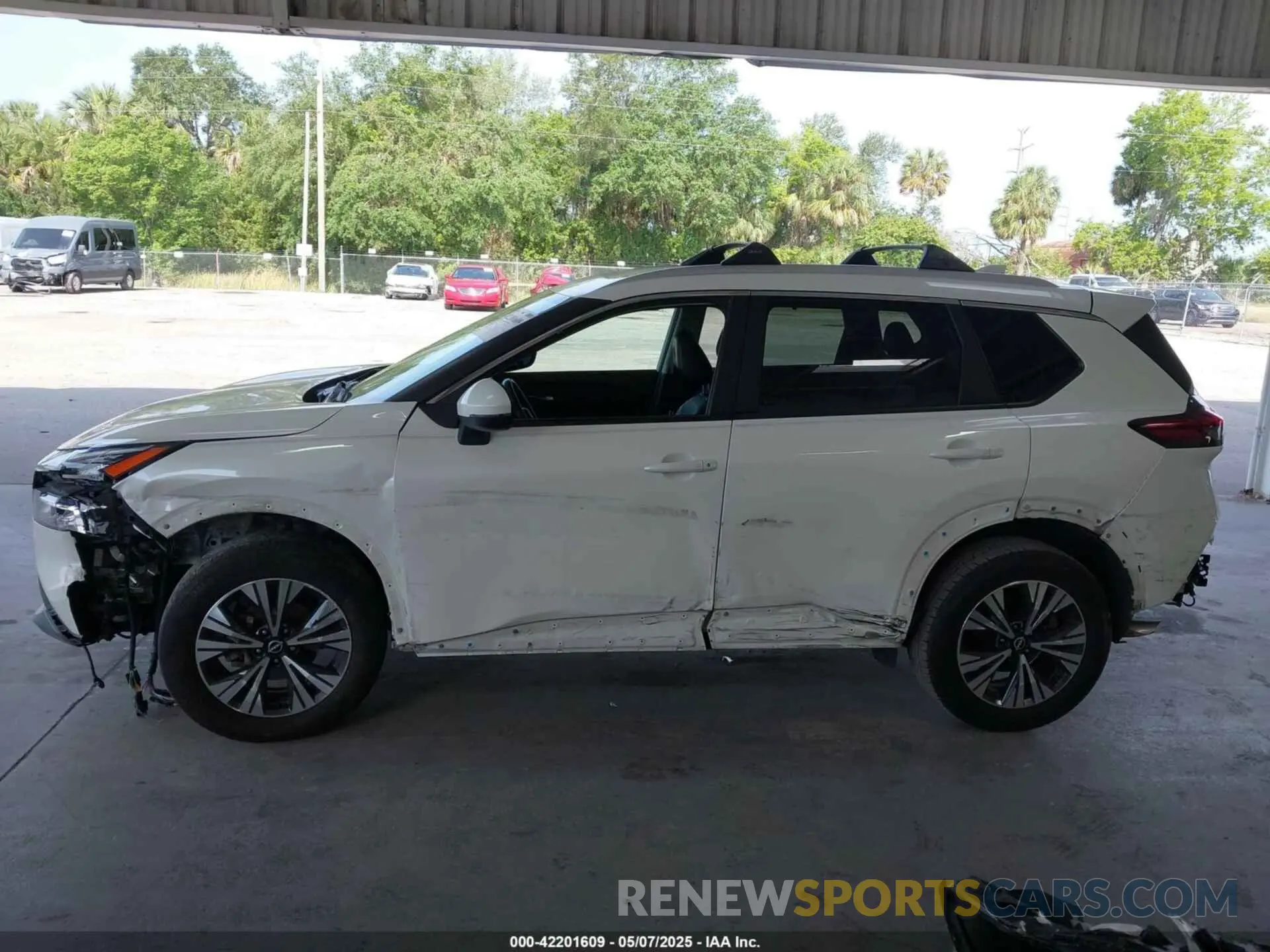 15 fotografías del automóvil dañado JN8BT3BA6NW042902 NISSAN ROGUE 2022