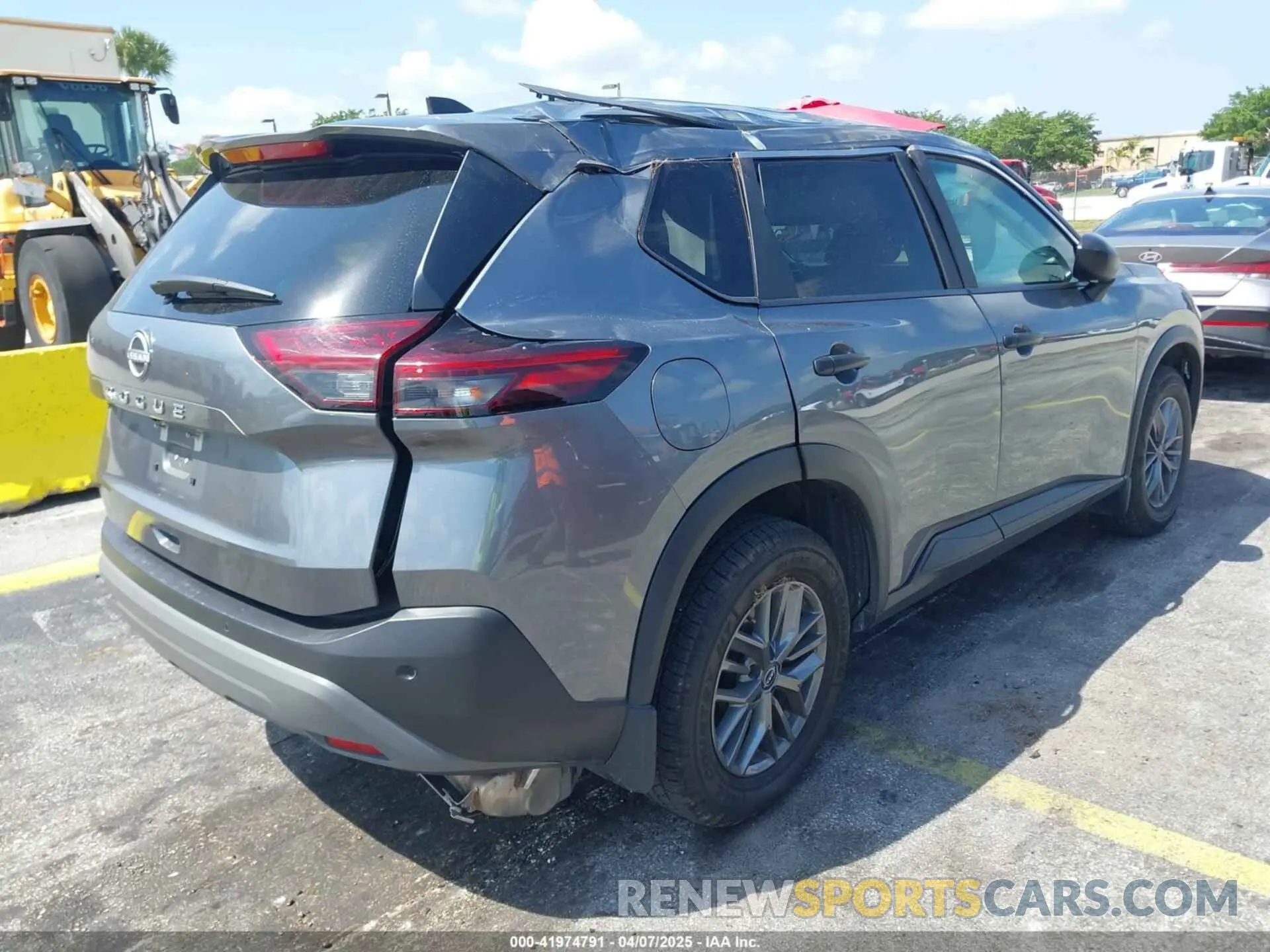 4 fotografías del automóvil dañado 5N1BT3AA1PC882700 NISSAN ROGUE 2023