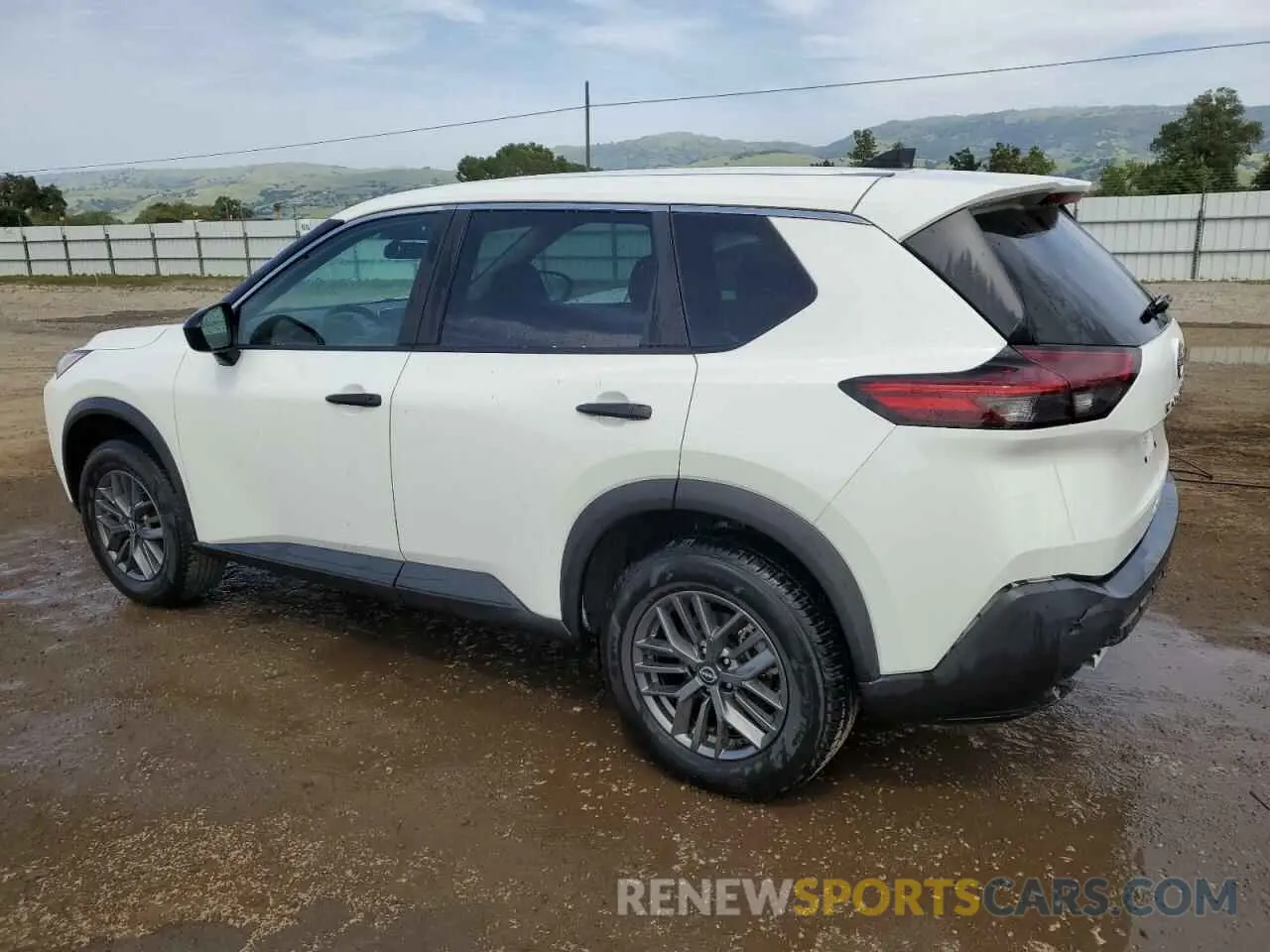 2 fotografías del automóvil dañado 5N1BT3AA2PC792682 NISSAN ROGUE 2023