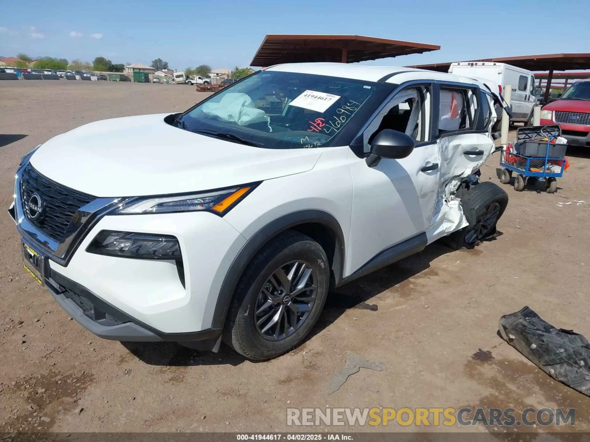 2 fotografías del automóvil dañado 5N1BT3AA4PC889365 NISSAN ROGUE 2023