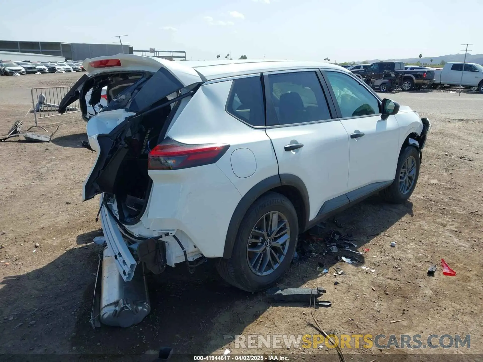 4 fotografías del automóvil dañado 5N1BT3AA4PC889365 NISSAN ROGUE 2023