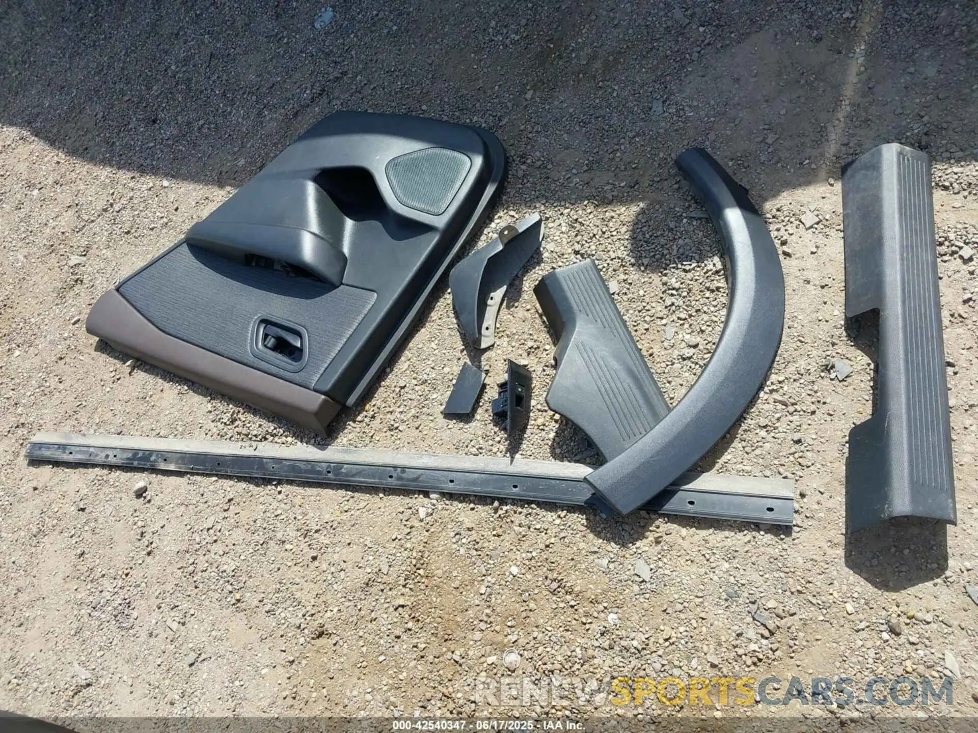 12 fotografías del automóvil dañado 5N1BT3AA7PC762920 NISSAN ROGUE 2023