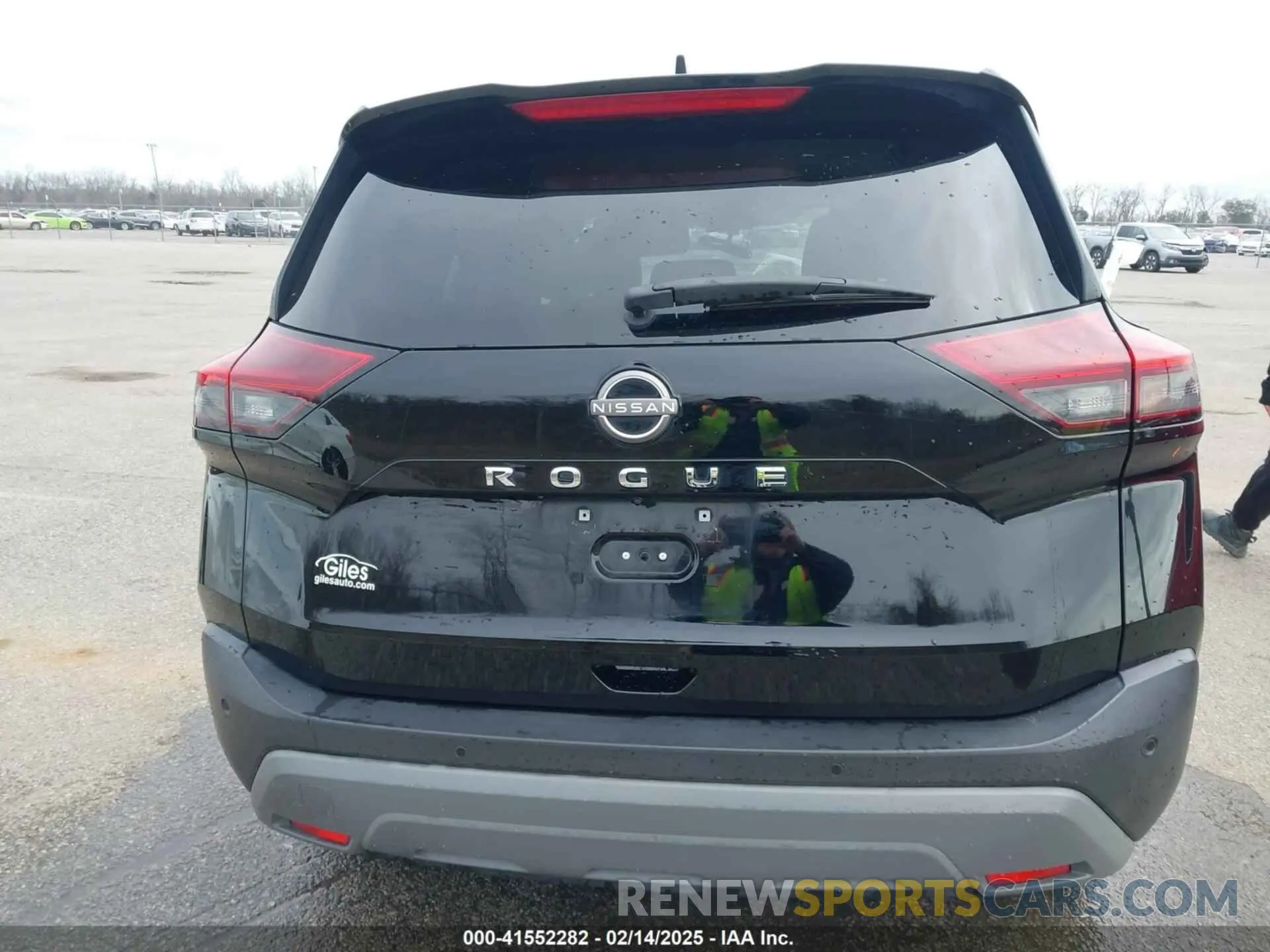 8 fotografías del automóvil dañado 5N1BT3AA7PC765364 NISSAN ROGUE 2023