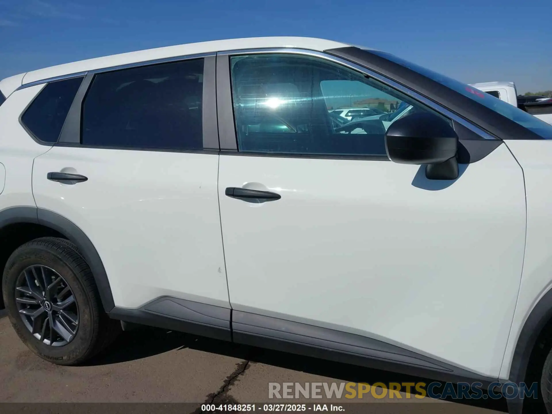 13 fotografías del automóvil dañado 5N1BT3AA8PC837043 NISSAN ROGUE 2023