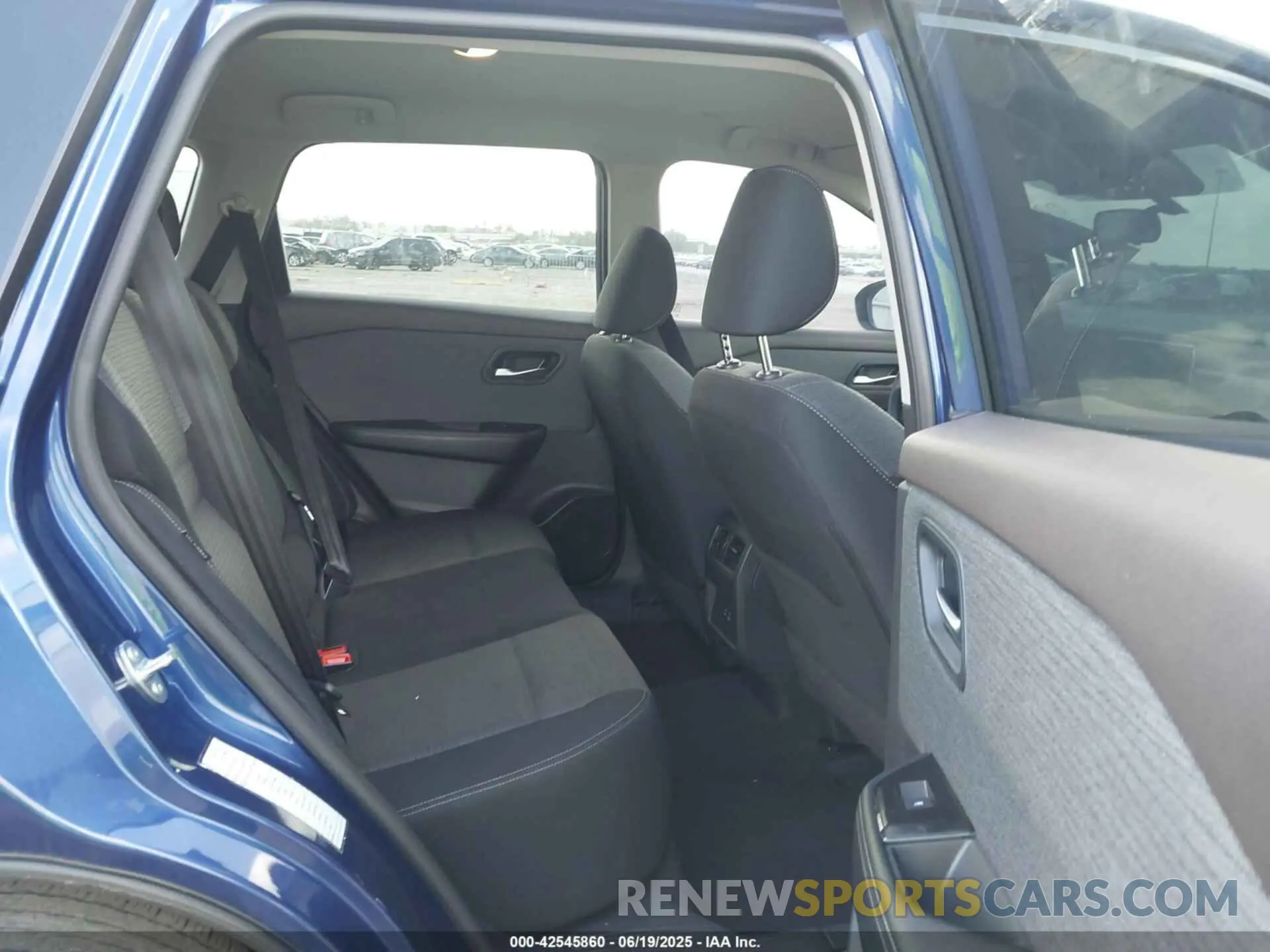8 fotografías del automóvil dañado 5N1BT3BA1PC898684 NISSAN ROGUE 2023