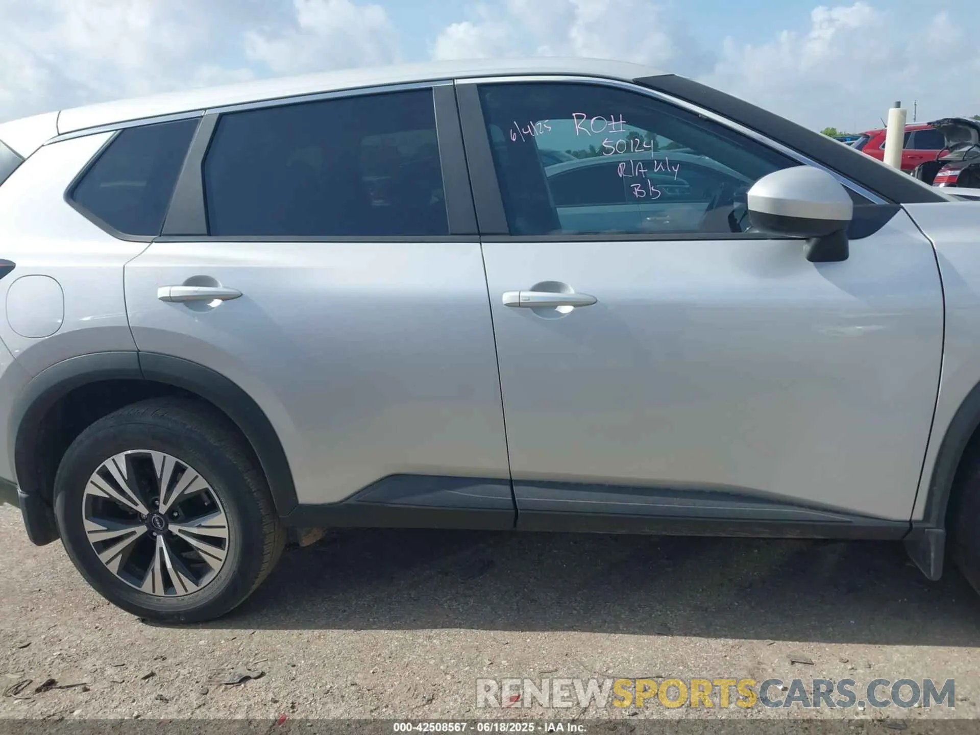 14 fotografías del automóvil dañado 5N1BT3BA3PC911323 NISSAN ROGUE 2023