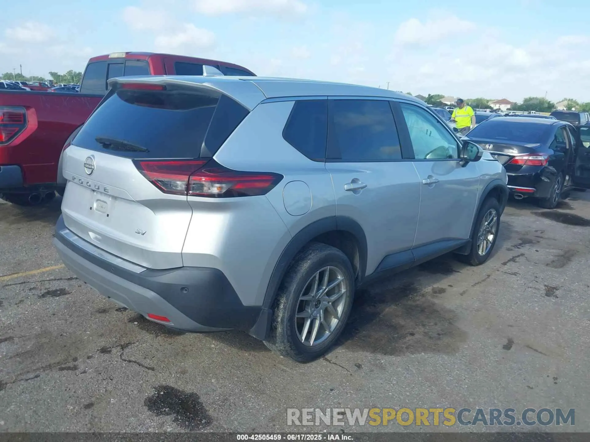 4 fotografías del automóvil dañado 5N1BT3BA6PC786348 NISSAN ROGUE 2023