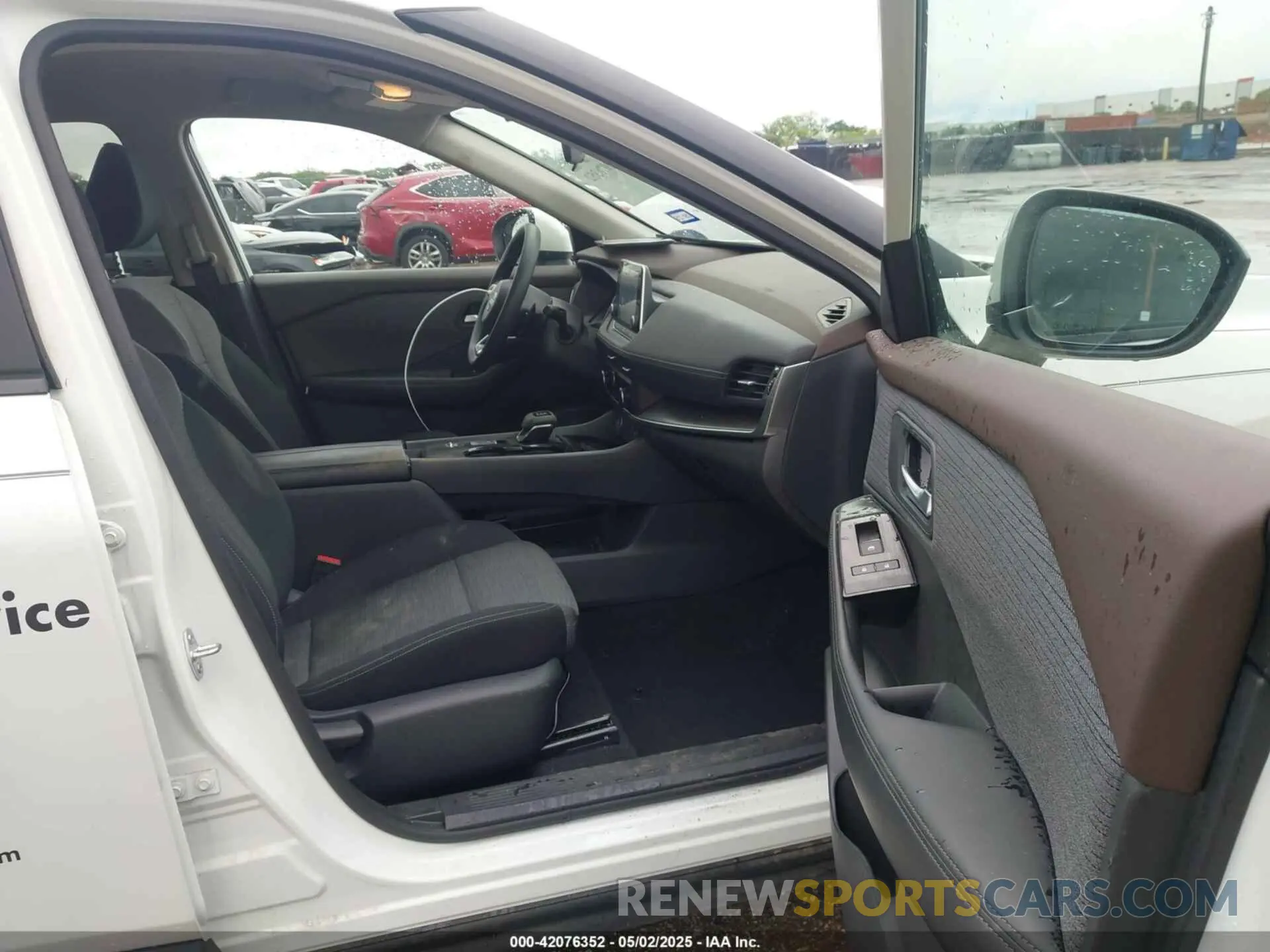 5 fotografías del automóvil dañado 5N1BT3BA6PC872789 NISSAN ROGUE 2023