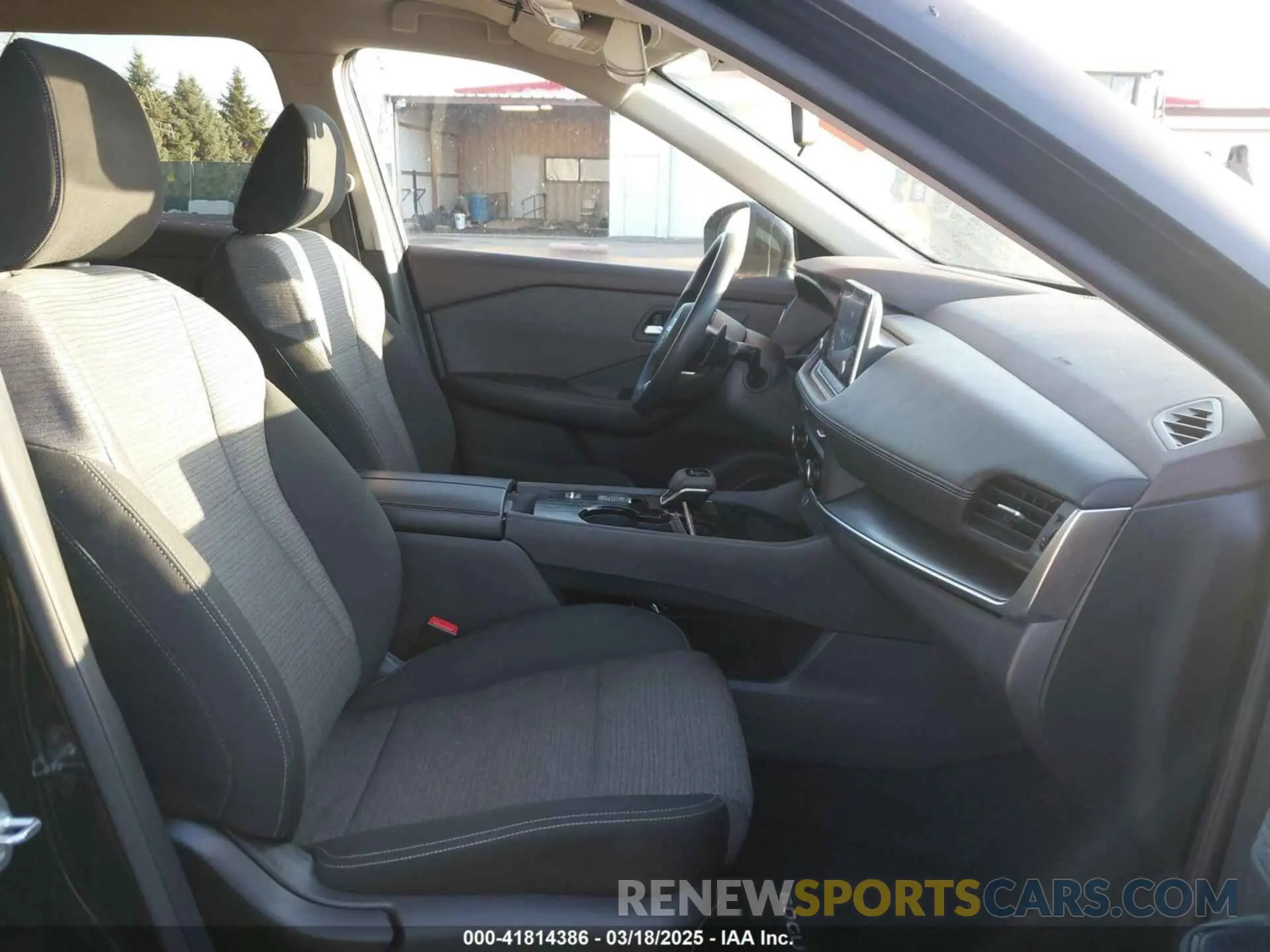 5 fotografías del automóvil dañado 5N1BT3BA8PC895796 NISSAN ROGUE 2023