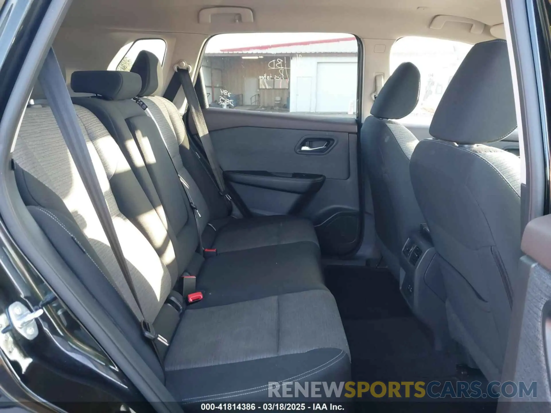 8 fotografías del automóvil dañado 5N1BT3BA8PC895796 NISSAN ROGUE 2023