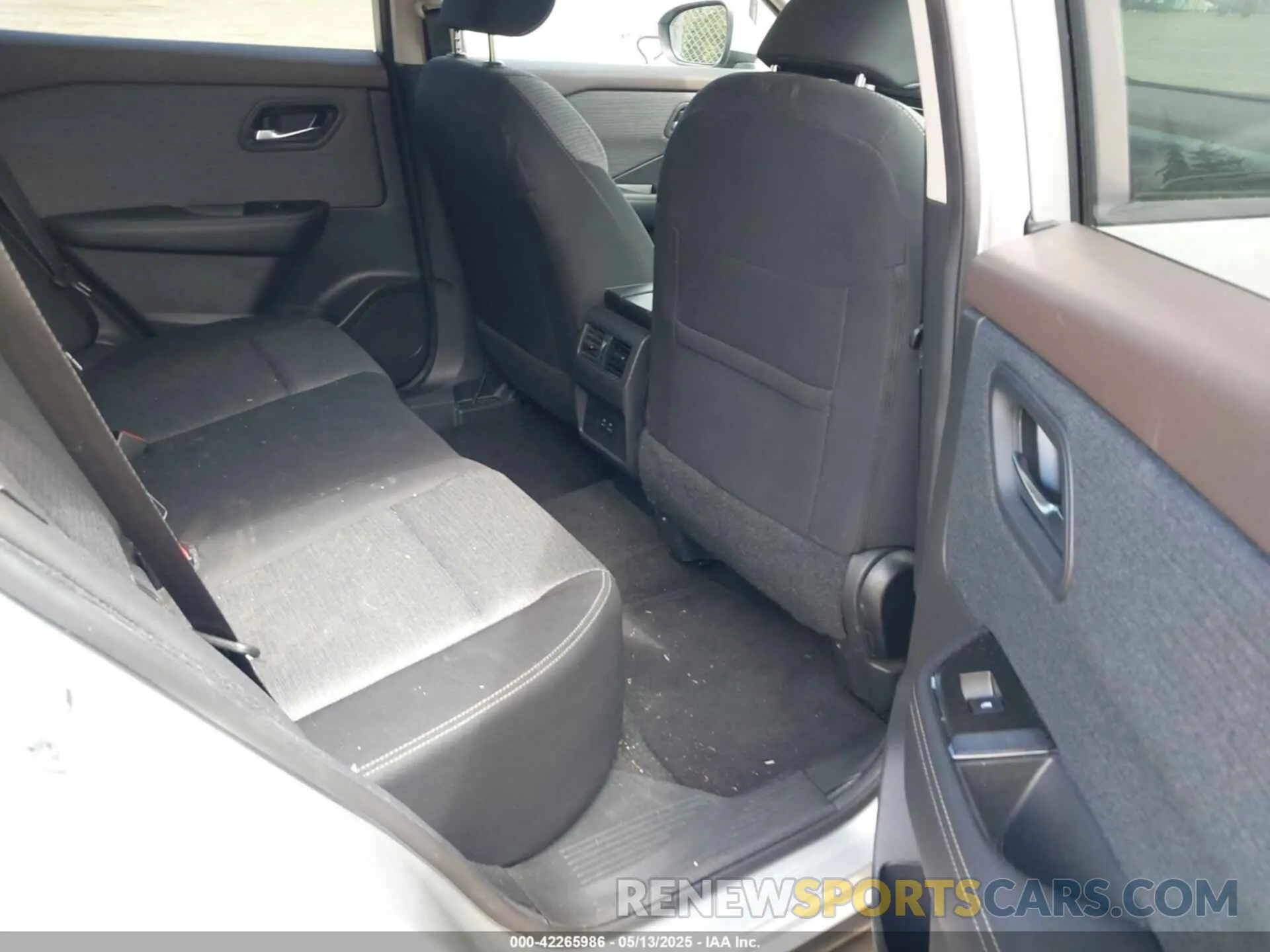 8 fotografías del automóvil dañado 5N1BT3BB1PC792941 NISSAN ROGUE 2023
