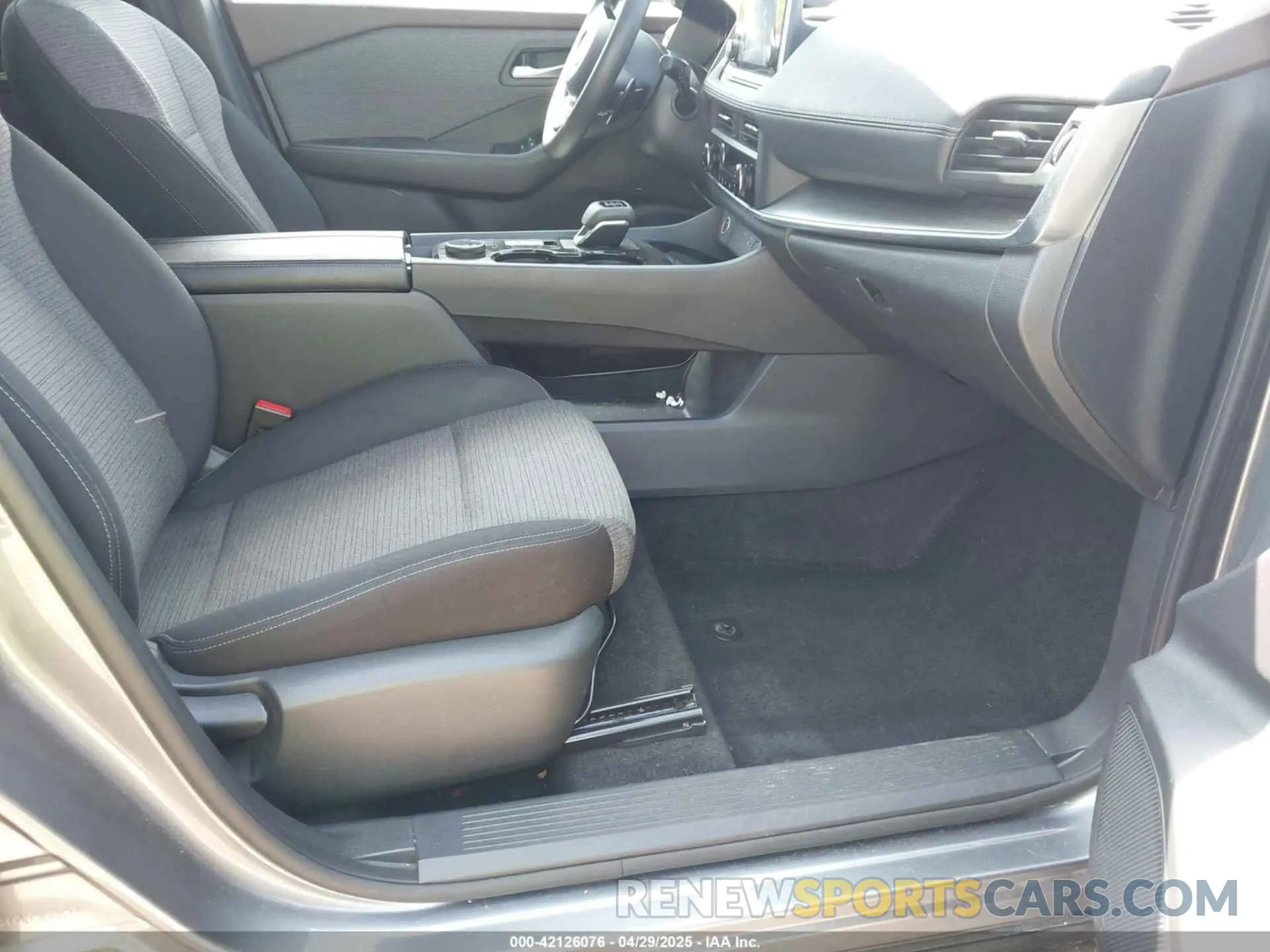 5 fotografías del automóvil dañado 5N1BT3BB1PC795371 NISSAN ROGUE 2023