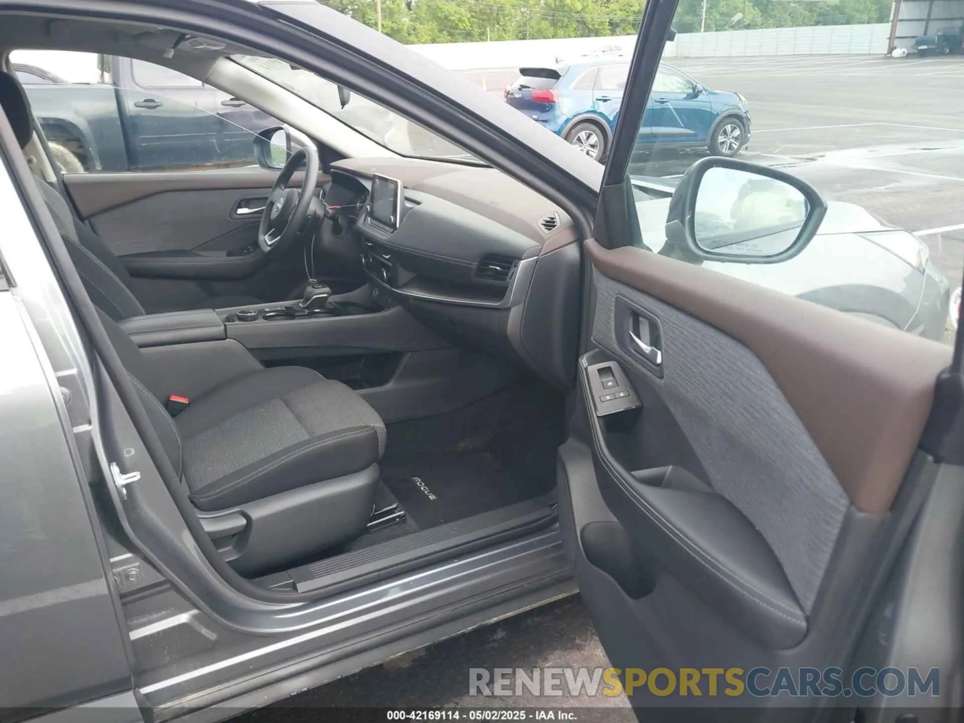 5 fotografías del automóvil dañado 5N1BT3BB2PC901410 NISSAN ROGUE 2023