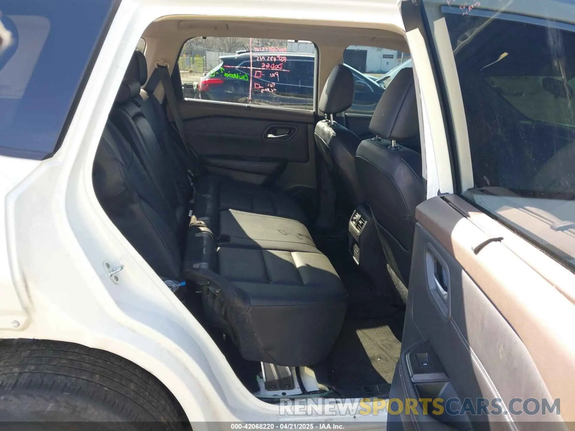 8 fotografías del automóvil dañado 5N1BT3BB5PC774832 NISSAN ROGUE 2023