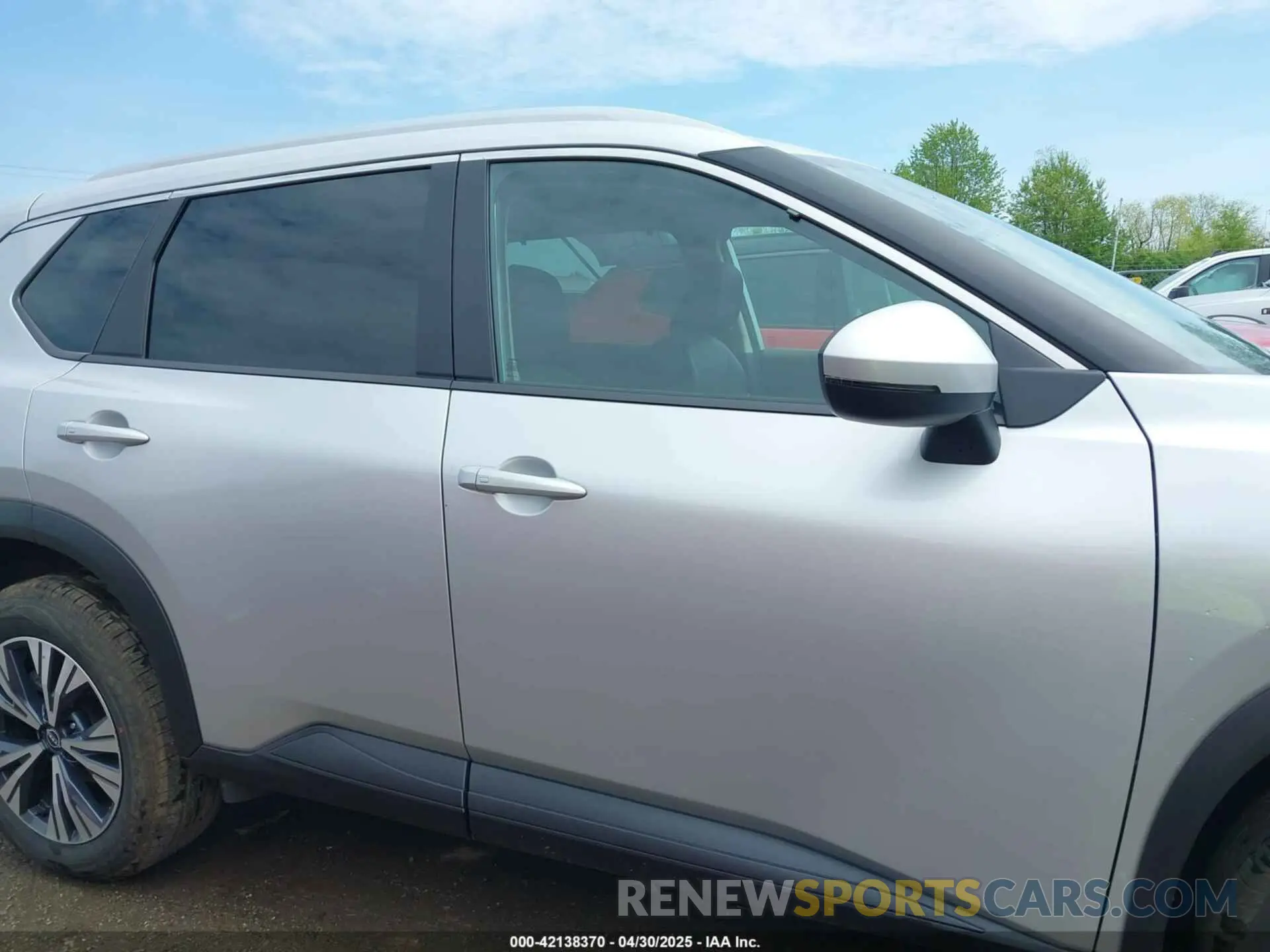 13 fotografías del automóvil dañado 5N1BT3BBXPC677013 NISSAN ROGUE 2023