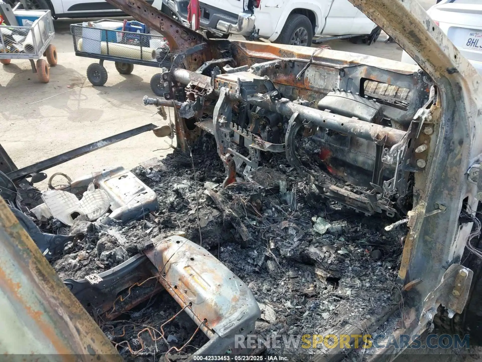 5 fotografías del automóvil dañado 5N1BT3CA3PC678235 NISSAN ROGUE 2023