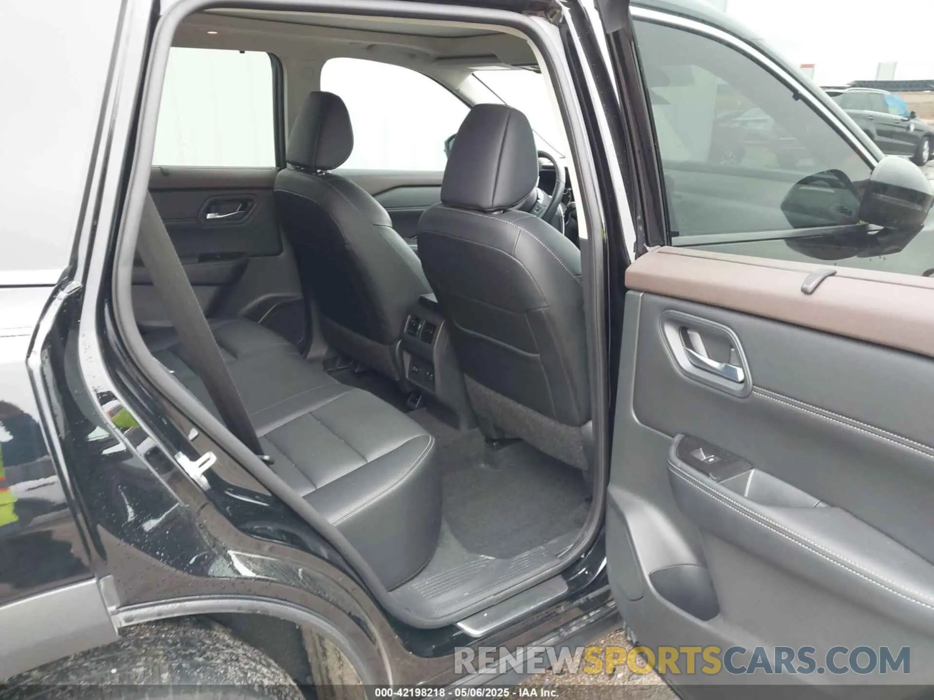 8 fotografías del automóvil dañado 5N1BT3CA3PC812273 NISSAN ROGUE 2023