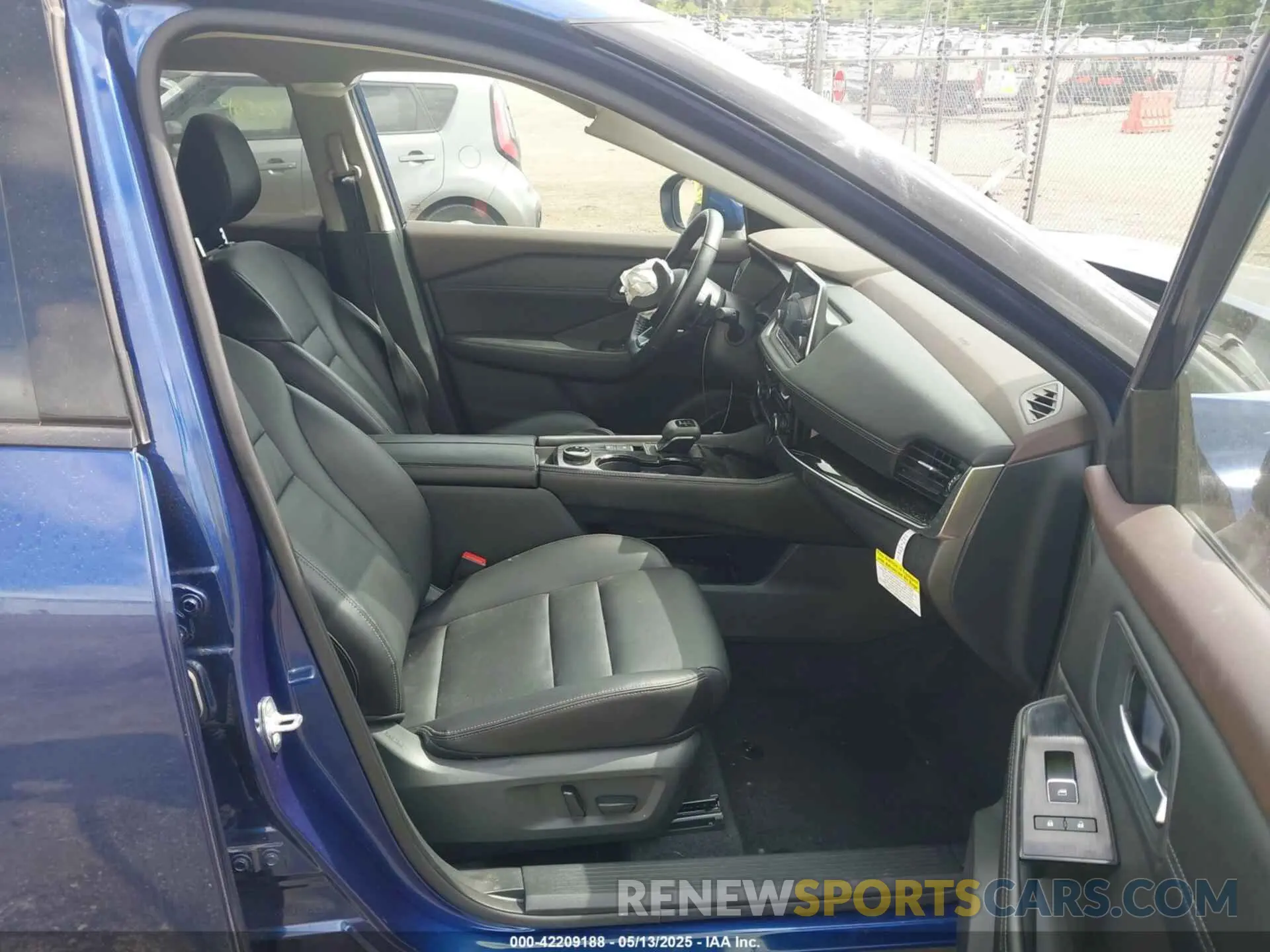5 fotografías del automóvil dañado 5N1BT3CB1PC916267 NISSAN ROGUE 2023