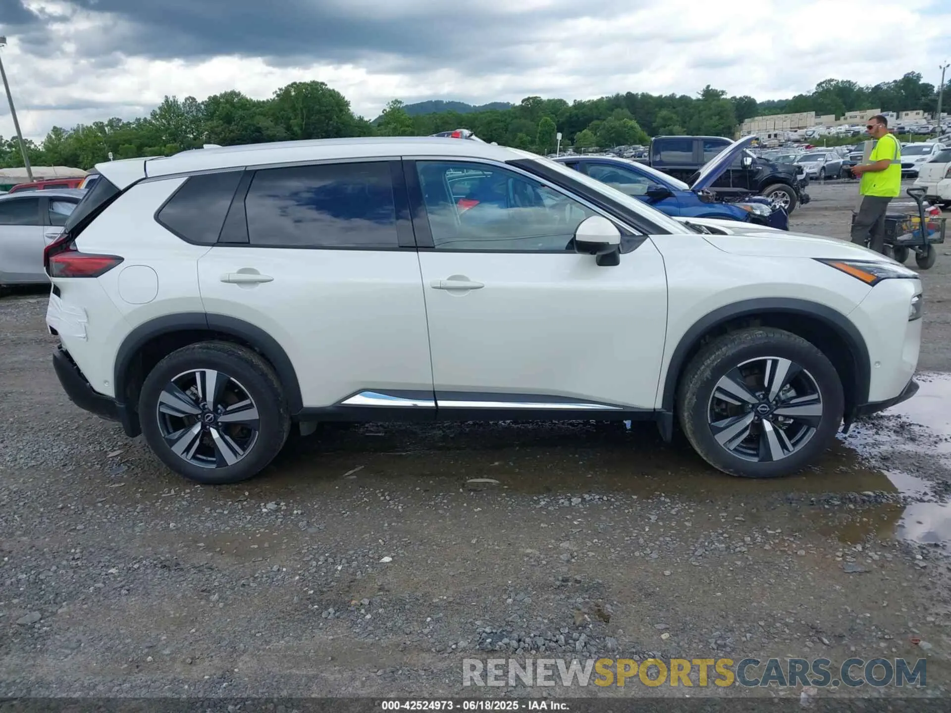 13 fotografías del automóvil dañado 5N1BT3CB7PC933400 NISSAN ROGUE 2023