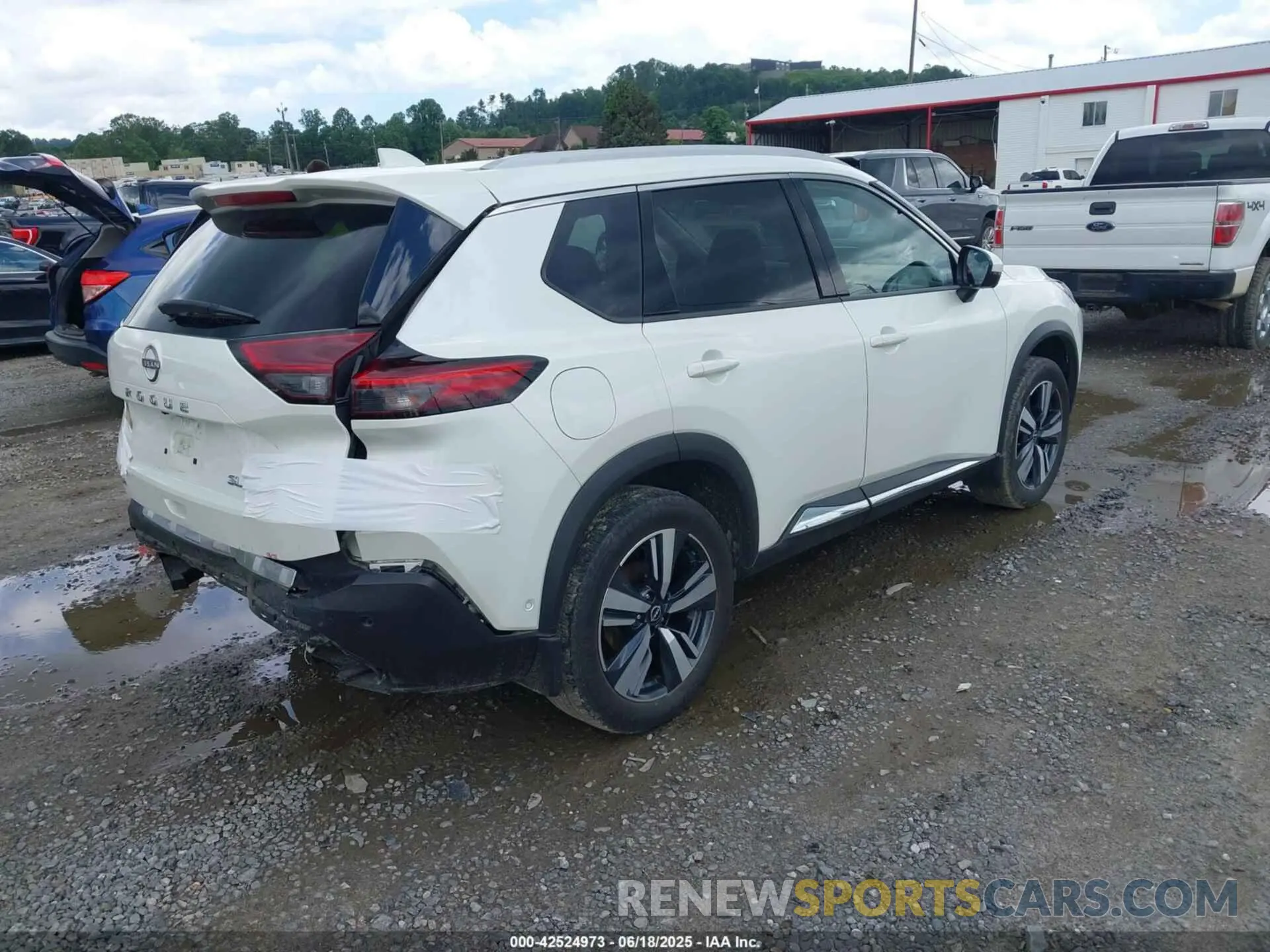 4 fotografías del automóvil dañado 5N1BT3CB7PC933400 NISSAN ROGUE 2023