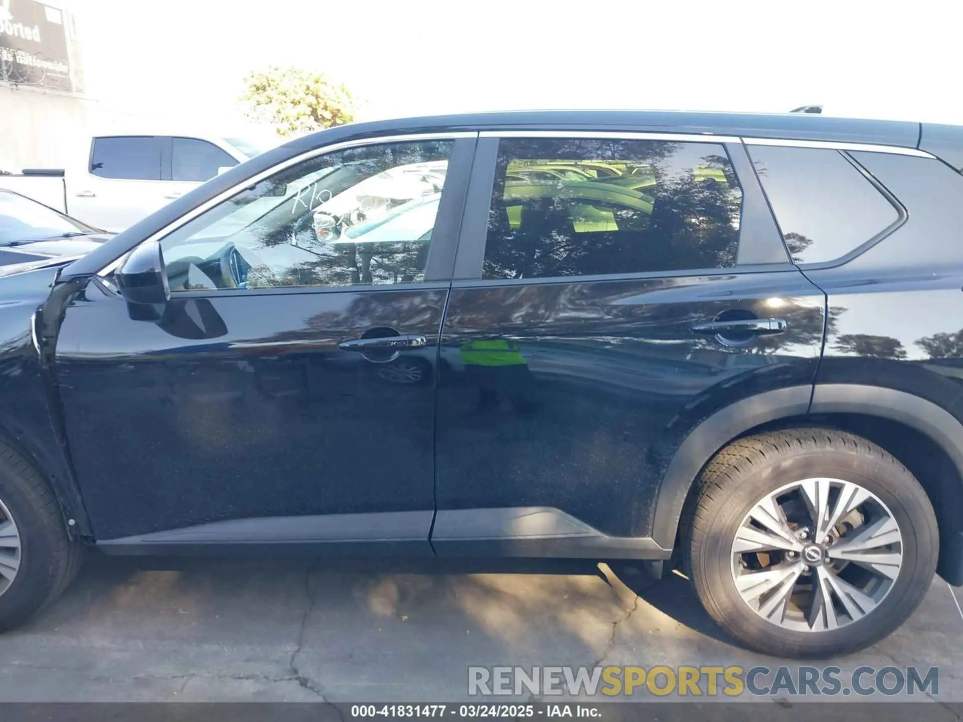 15 fotografías del automóvil dañado JN8BT3BA3PW433895 NISSAN ROGUE 2023