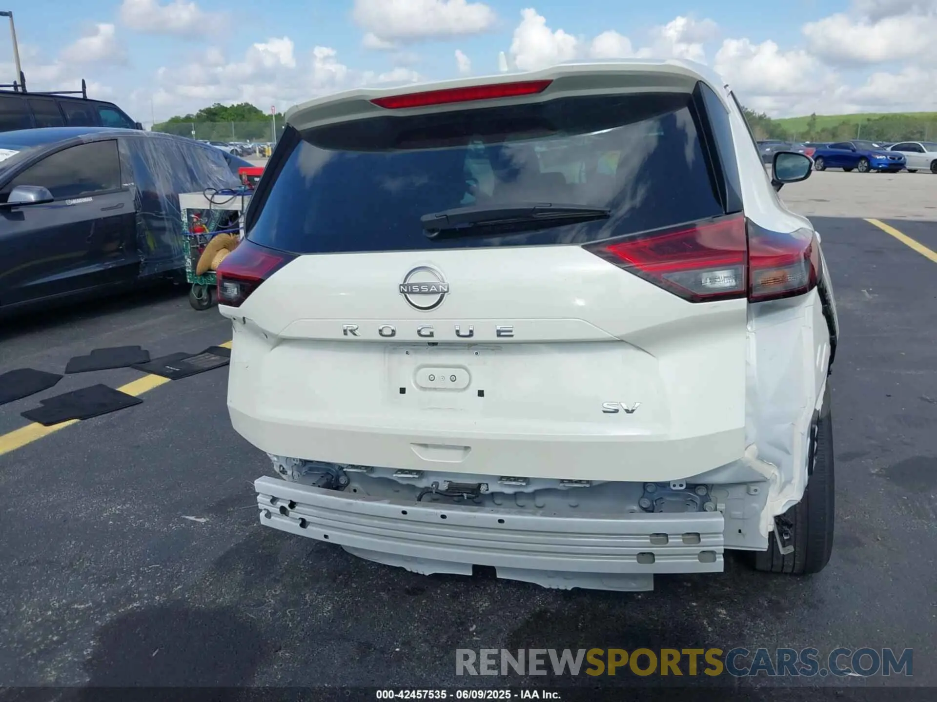 17 fotografías del automóvil dañado JN8BT3BA7PW428389 NISSAN ROGUE 2023