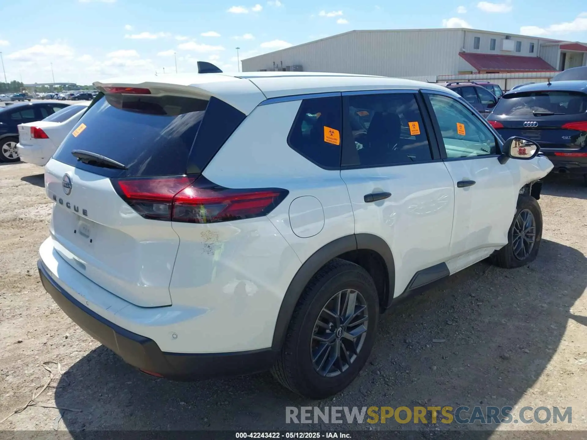 4 fotografías del automóvil dañado 5N1BT3AA1RC683780 NISSAN ROGUE 2024